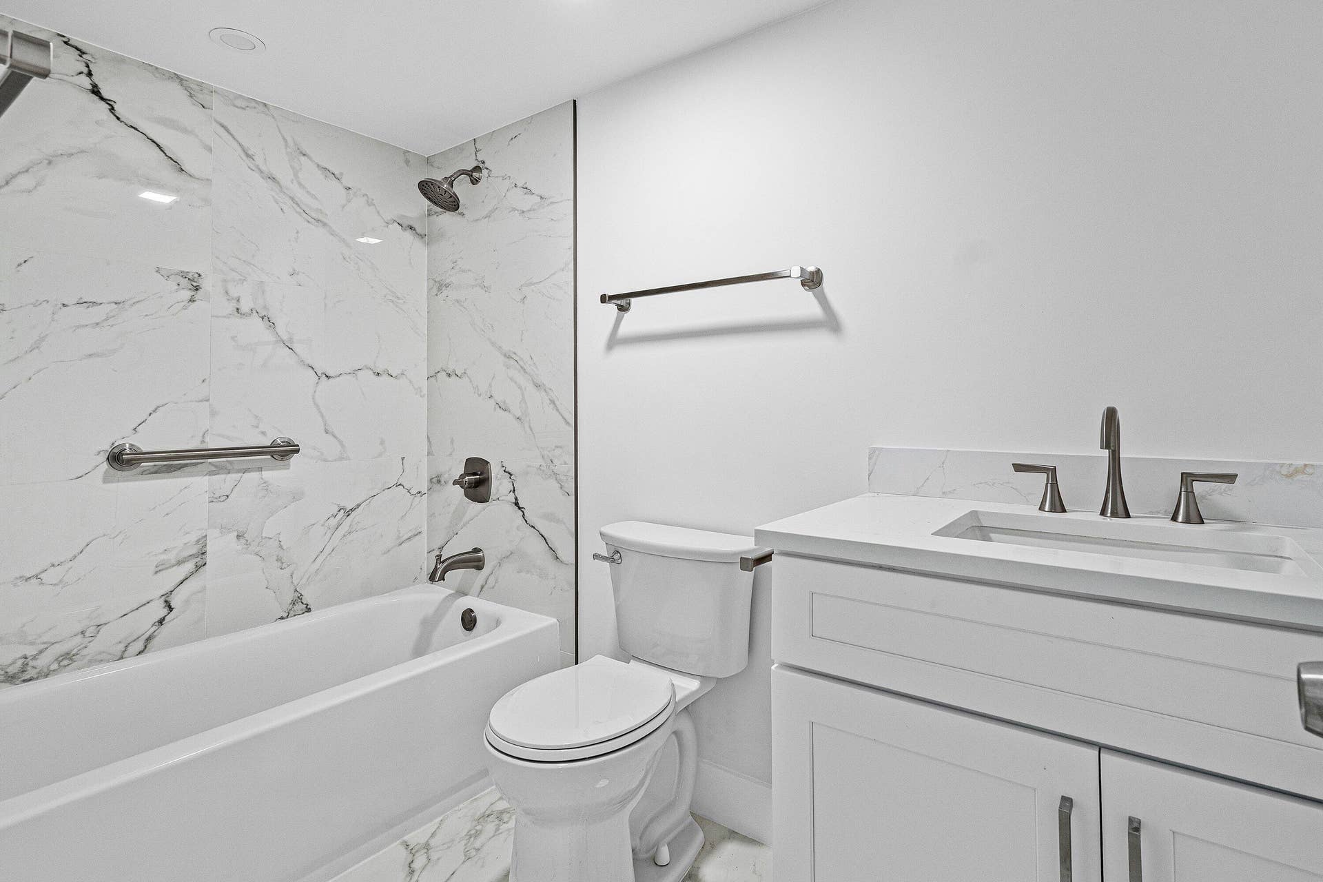 019-6585KensingtonLane-207-DelrayBeach-F