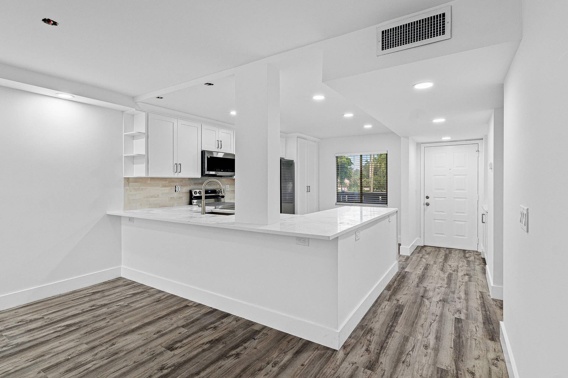 009-6585KensingtonLane-207-DelrayBeach-F