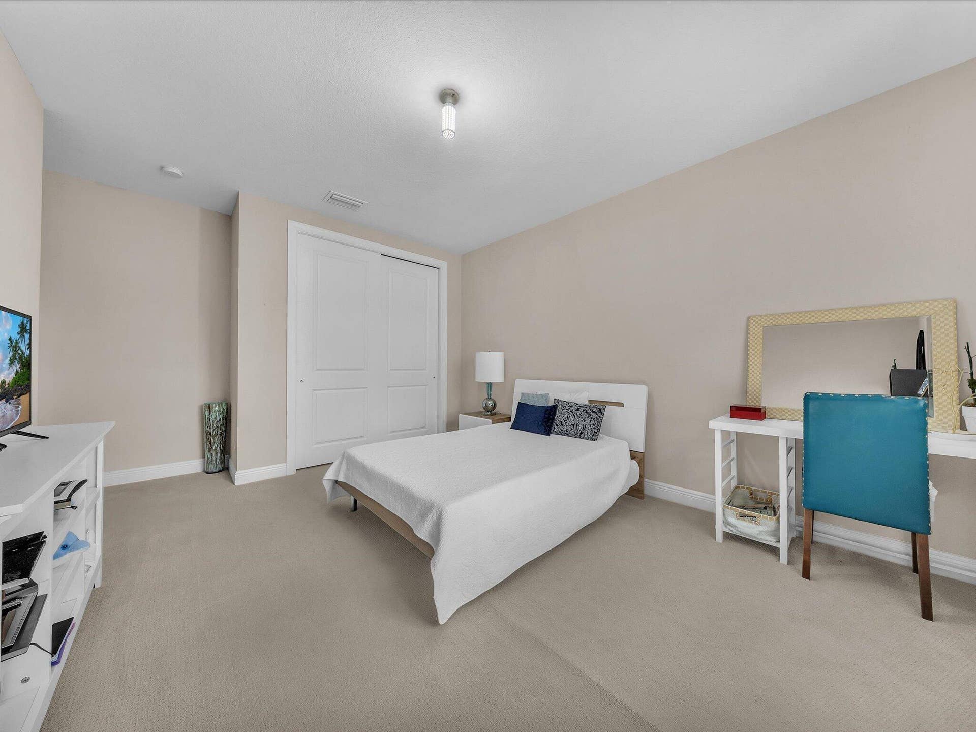 11965 S BAYPOINT Circle, Parkland, FL 33076 1 bedroom upstairs second look