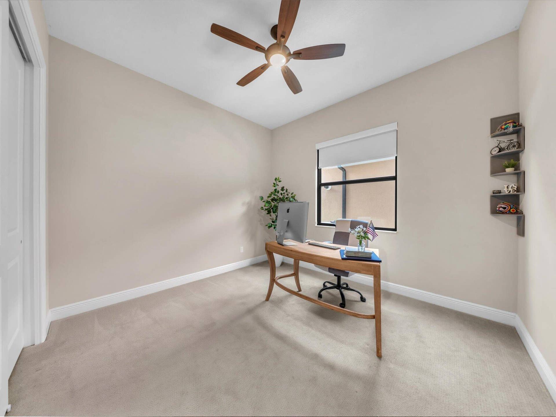 11965 S BAYPOINT Circle, Parkland, FL 33076 first floor bedroom / office with oversized closet