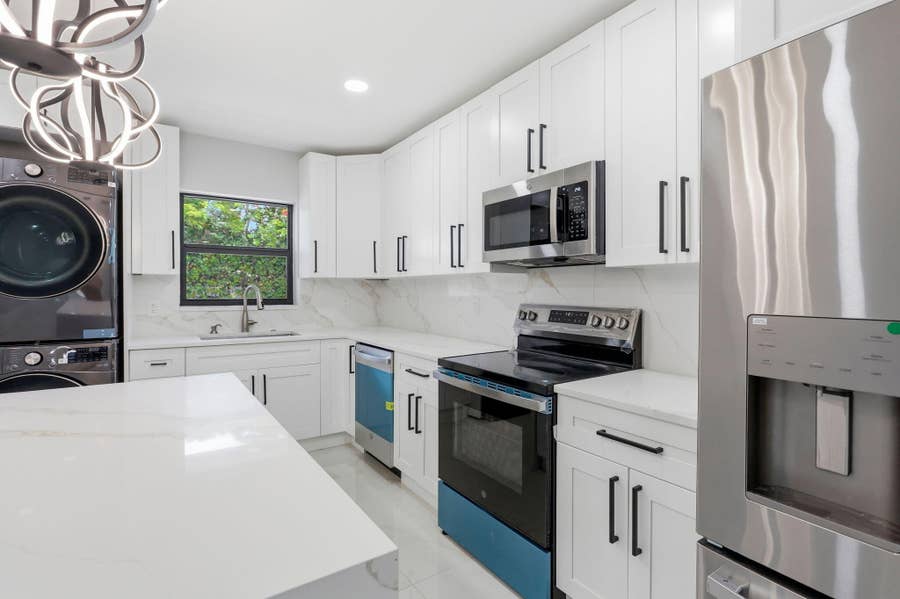 Property photo for 2975 NE 2nd Avenue, Boca Raton, FL