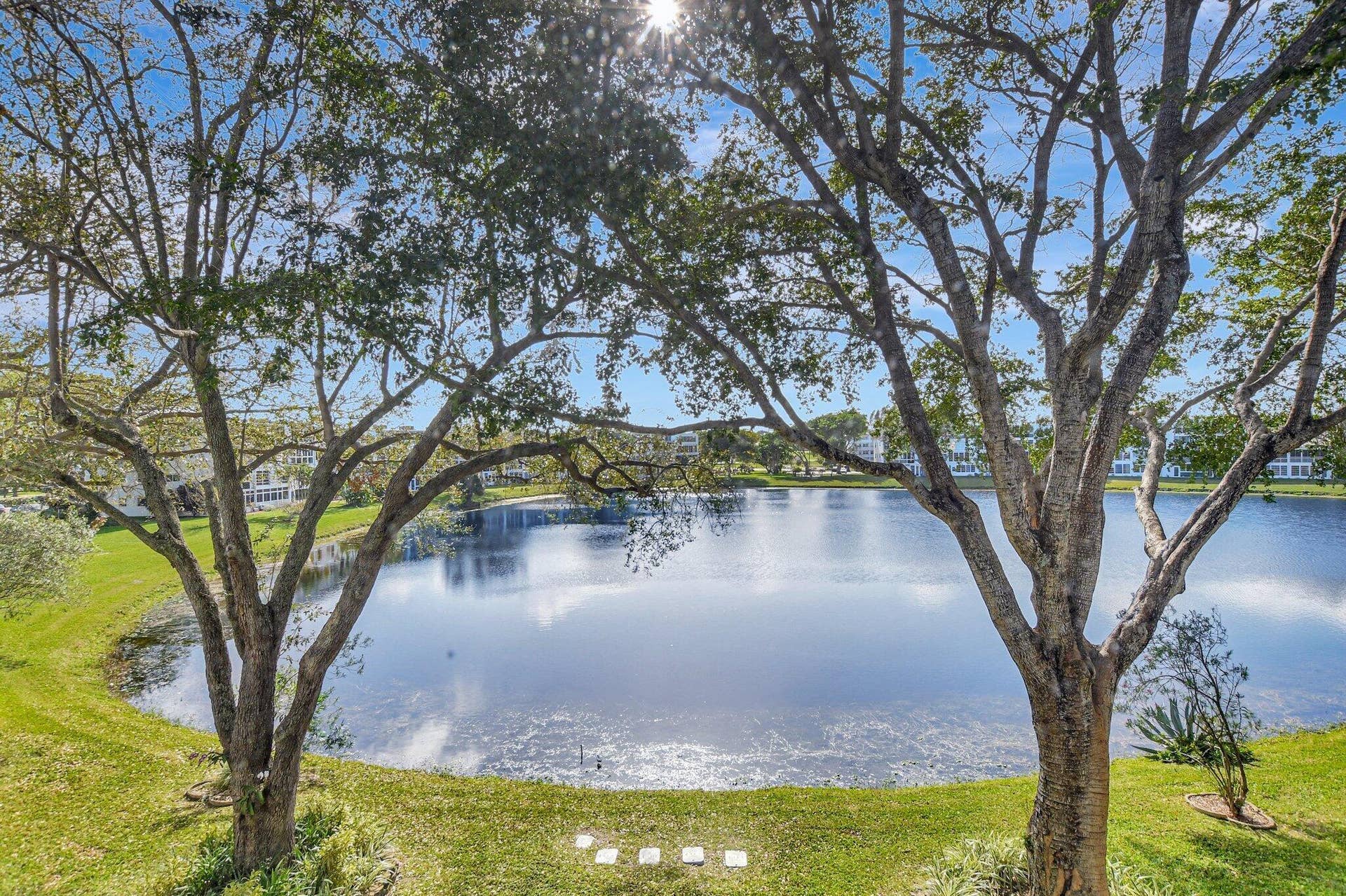 2051 Cambridge C, Deerfield Beach, FL 33442 23-web-or-mls-DSC_3076