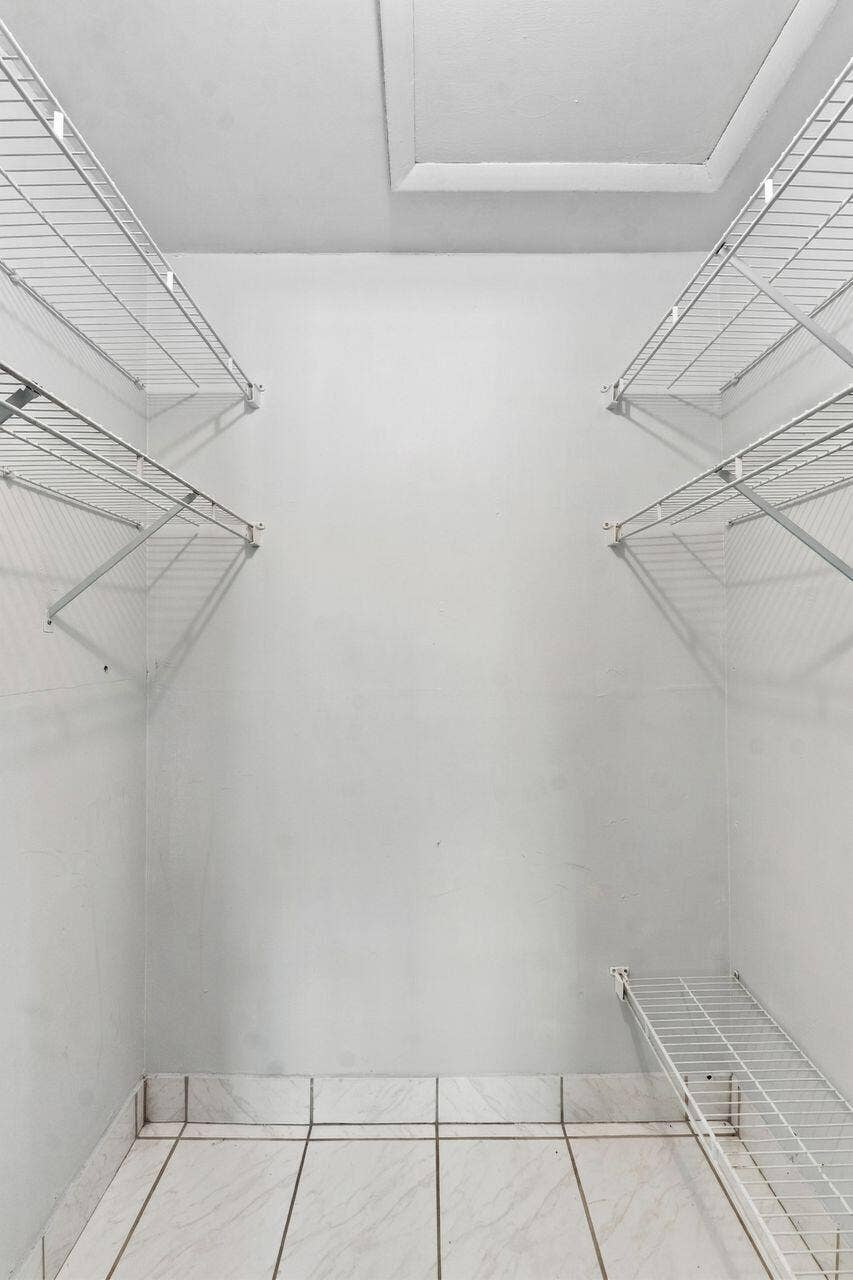 1003 SW 17th Street, Boynton Beach, FL 33426 White wire shelving system