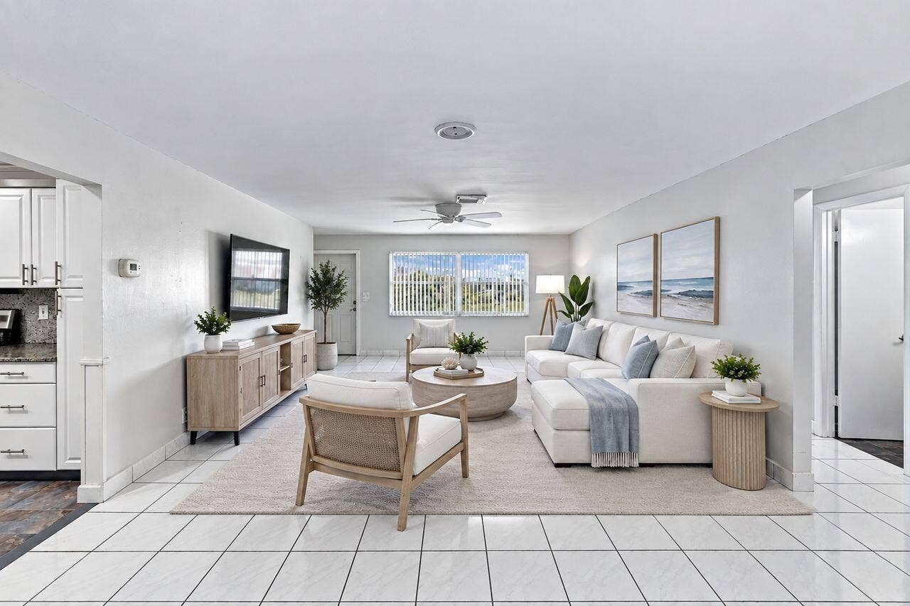 1003 SW 17th Street, Boynton Beach, FL 33426 Light and bright large living room area (Virtually staged)