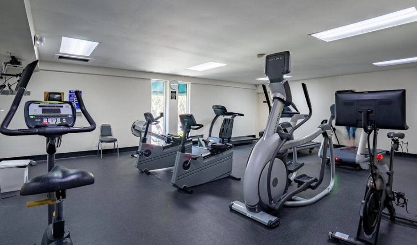 111 Briny Avenue, #610, Pompano Beach, FL 33062 cardio gym