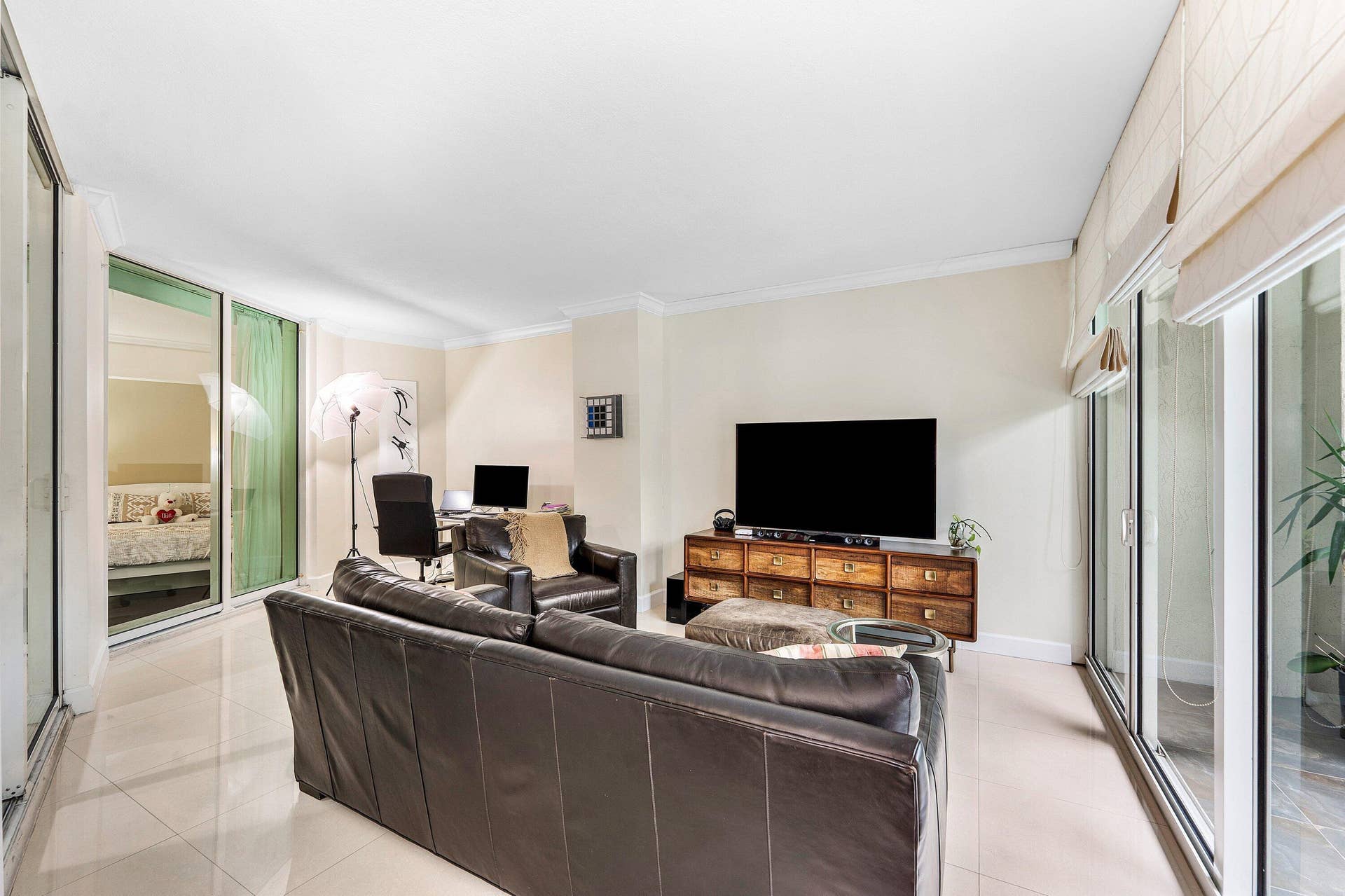 411 N New River Drive E, #401, Fort Lauderdale, FL 33301 004-411NorthNewRiverDriveEast-FortLauder