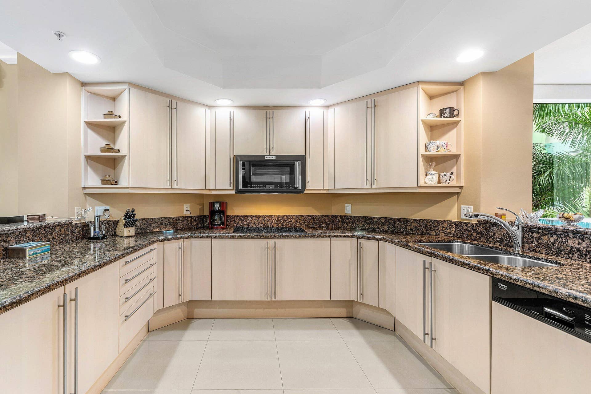 411 N New River Drive E, #401, Fort Lauderdale, FL 33301 013-411NorthNewRiverDriveEast-FortLauder
