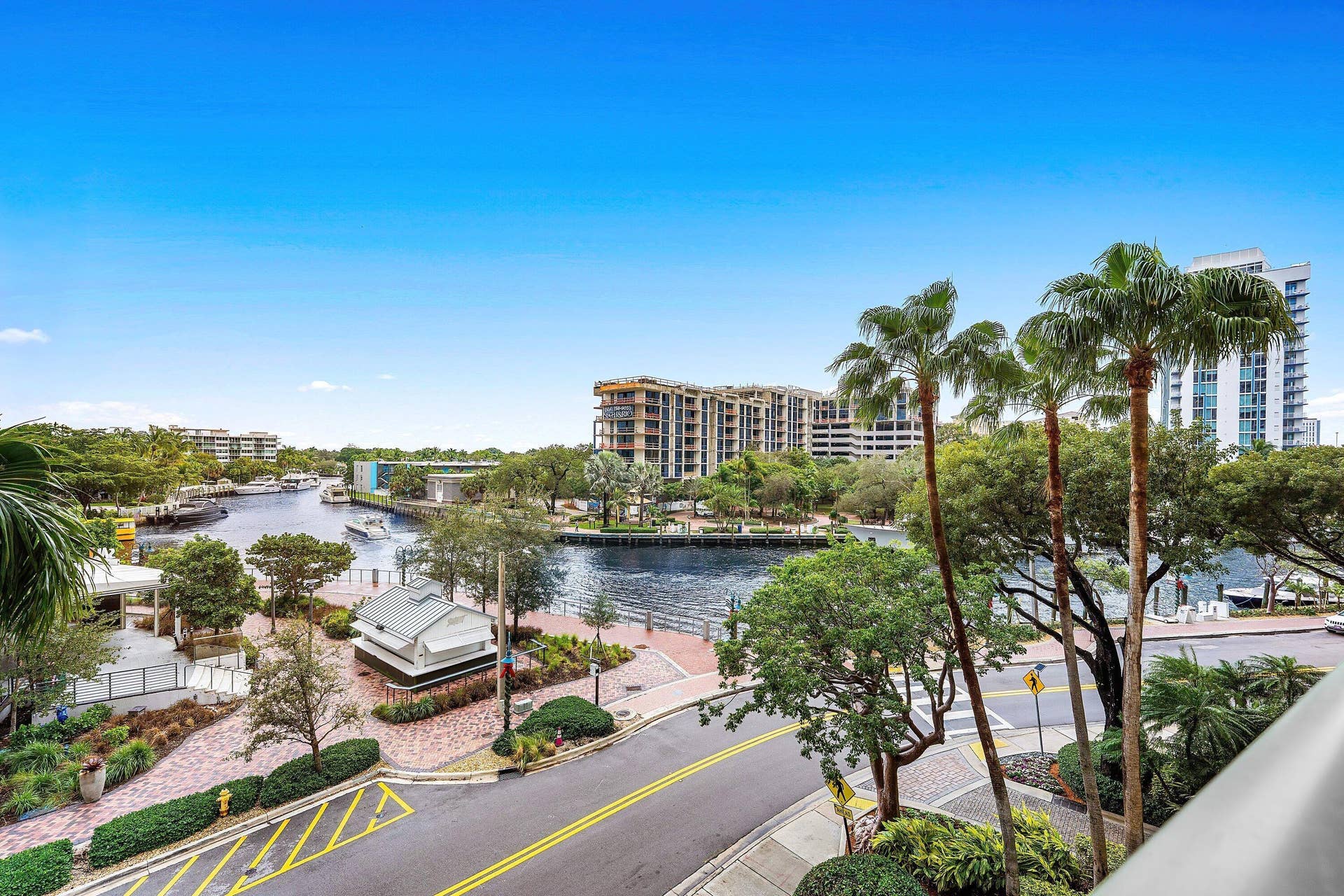 411 N New River Drive E, #401, Fort Lauderdale, FL 33301 023-411NorthNewRiverDriveEast-FortLauder