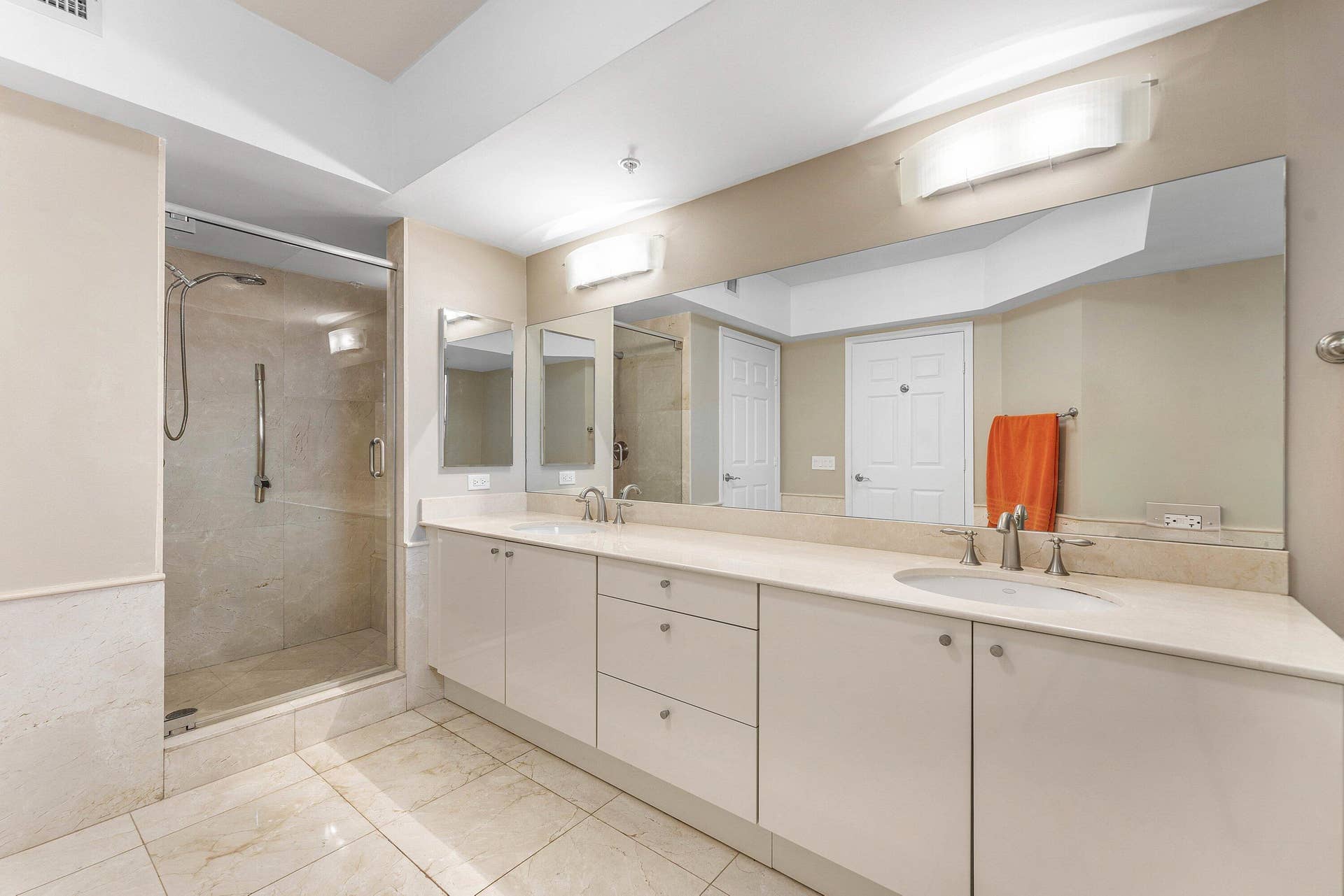 411 N New River Drive E, #401, Fort Lauderdale, FL 33301 029-411NorthNewRiverDriveEast-FortLauder