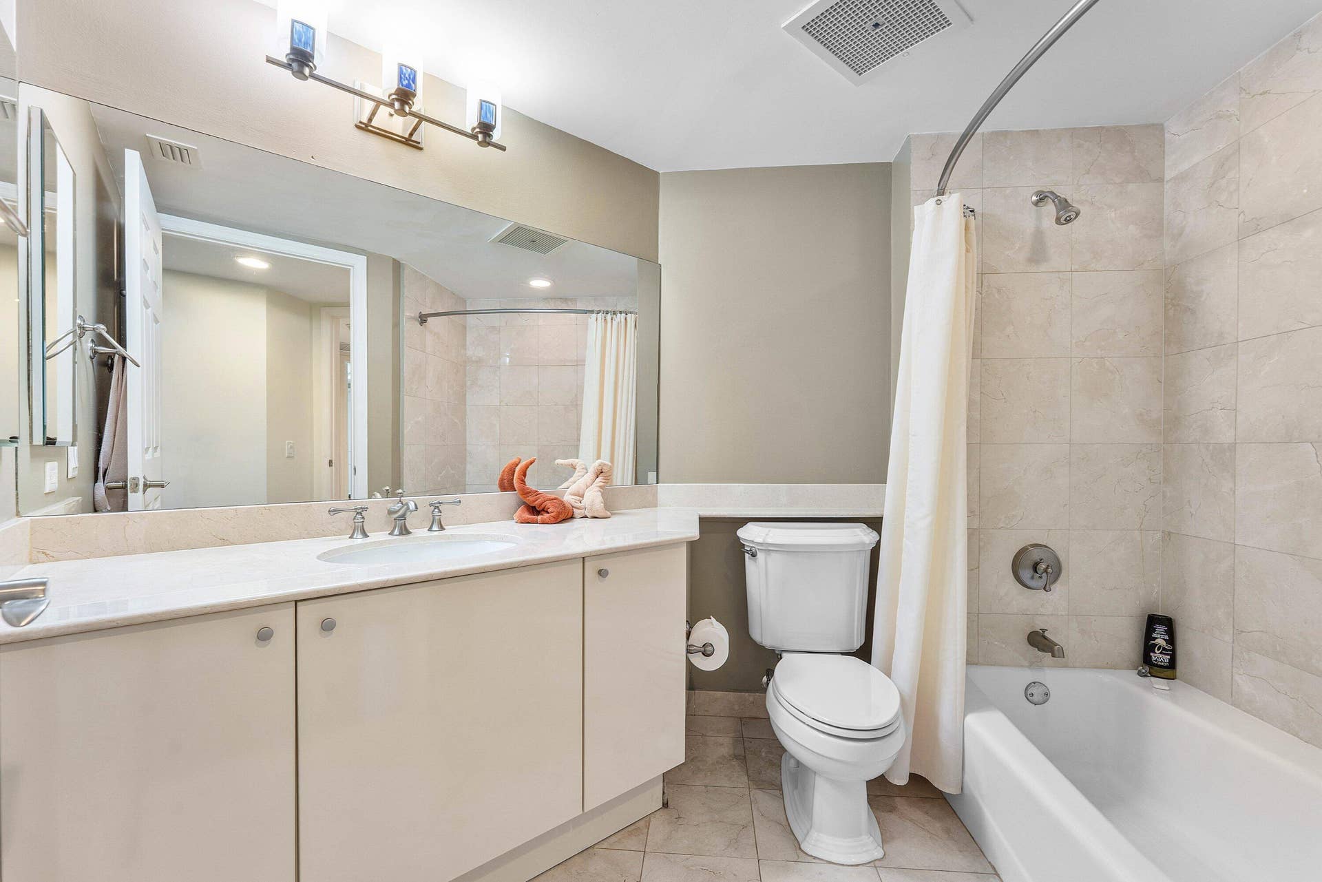 036-411NorthNewRiverDriveEast-FortLauder