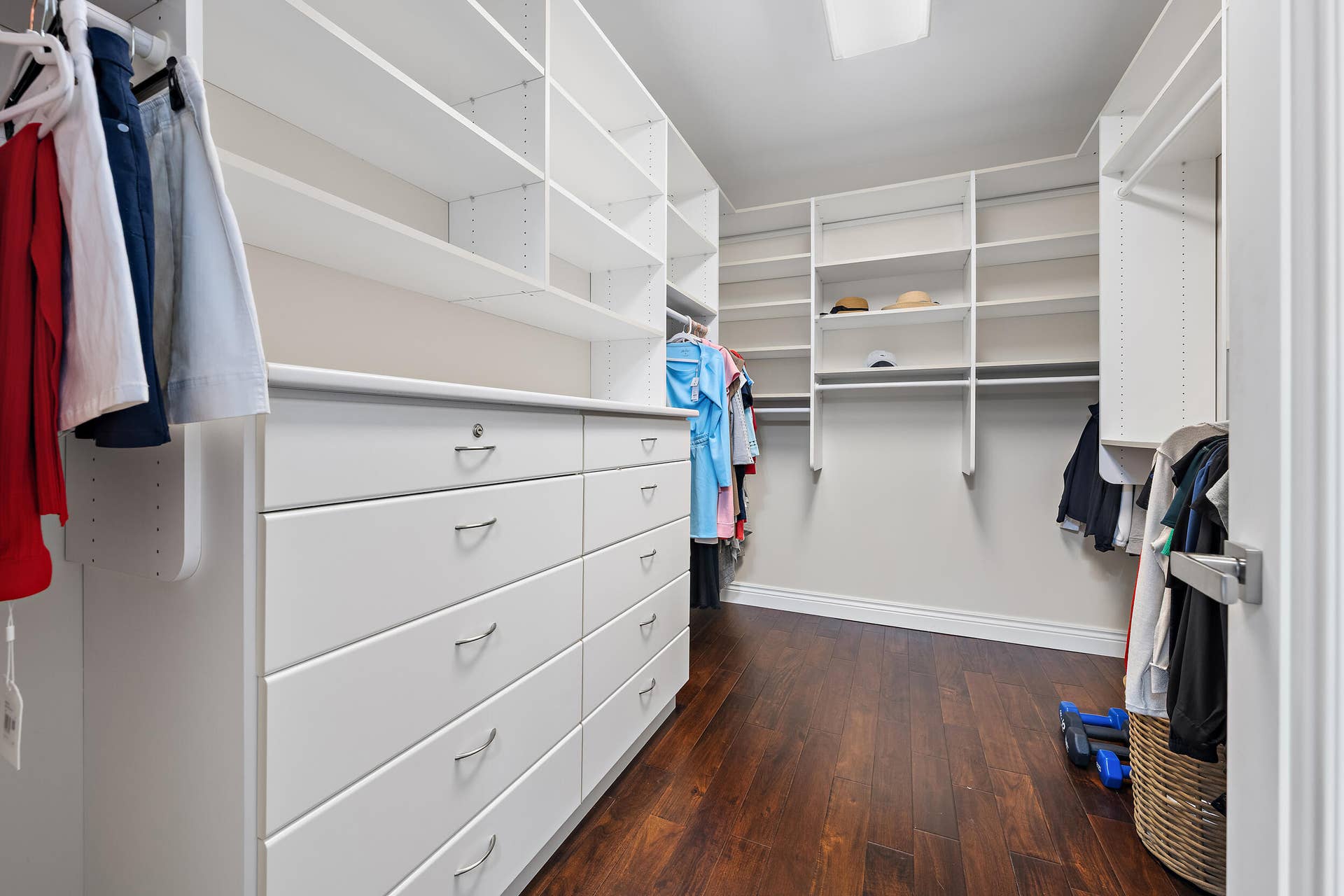 Built-in cabitry