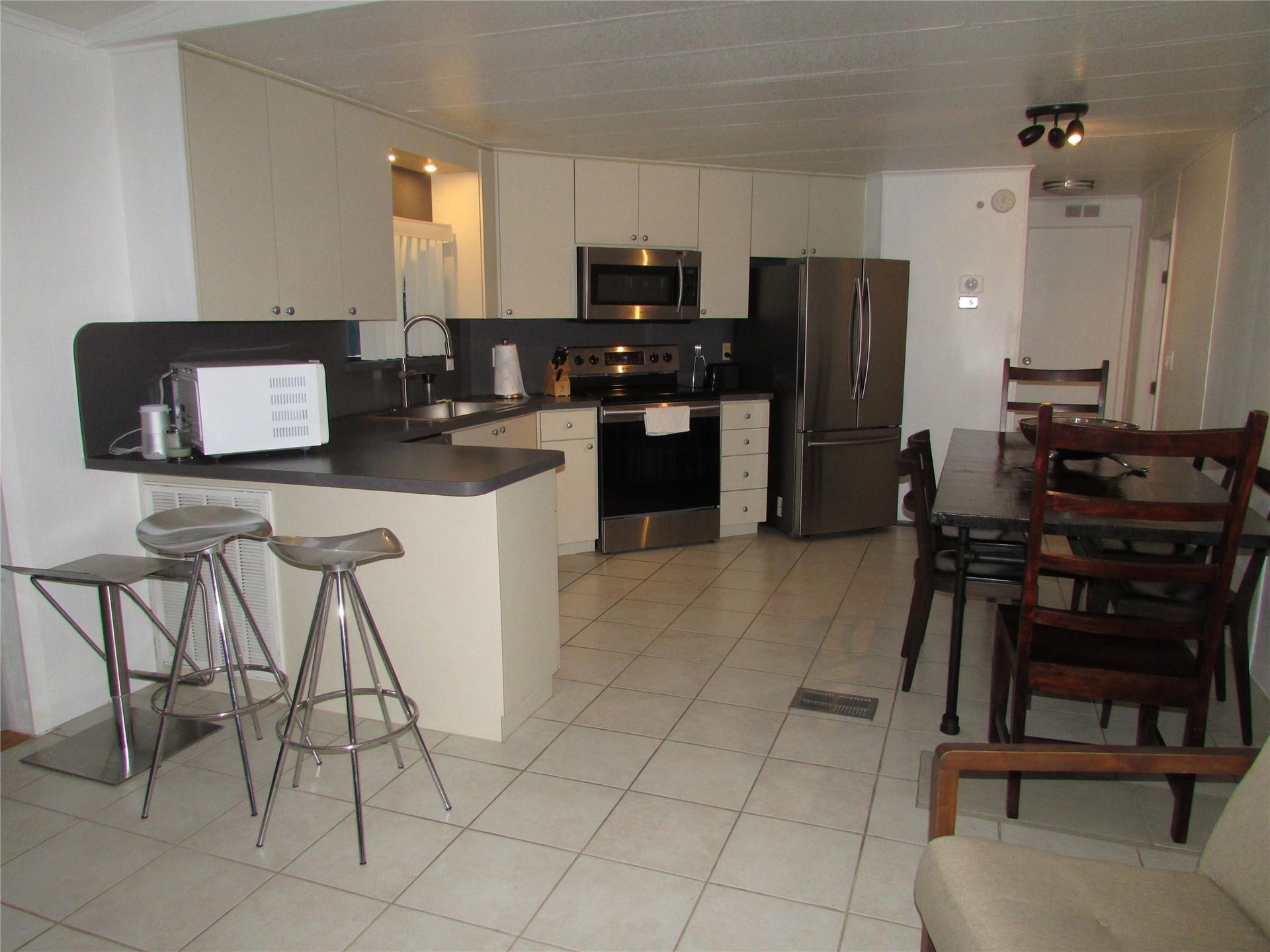 5249 NW 4TH Terrace, Deerfield Beach, Deerfield Beach, FL 33064 Photo 9