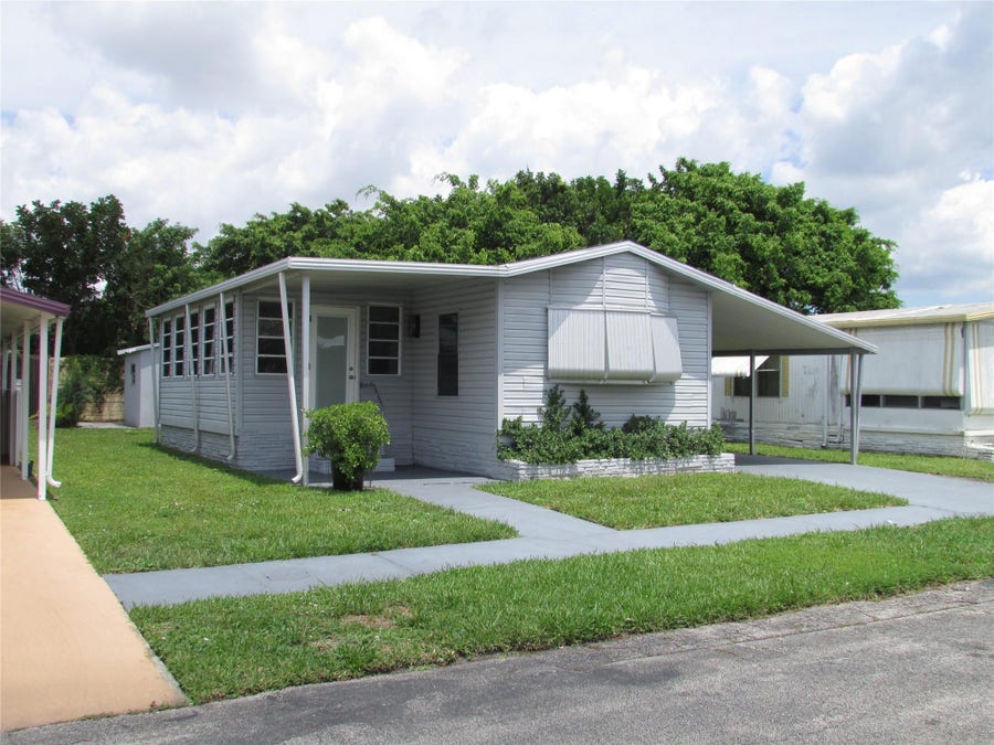 Property photo for 5249 NW 4TH Terrace, Deerfield Beach, FL