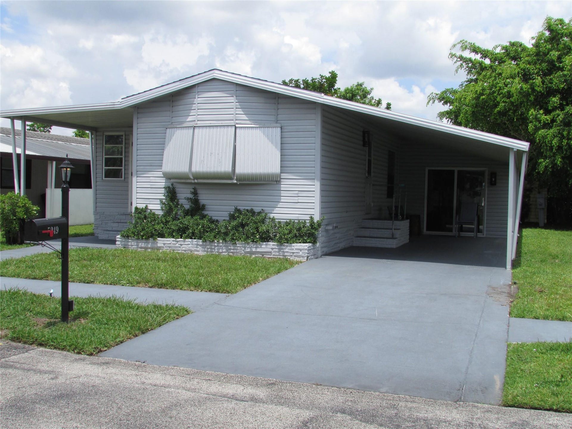 5249 NW 4TH Terrace, Deerfield Beach, Deerfield Beach, FL 33064 Photo 2