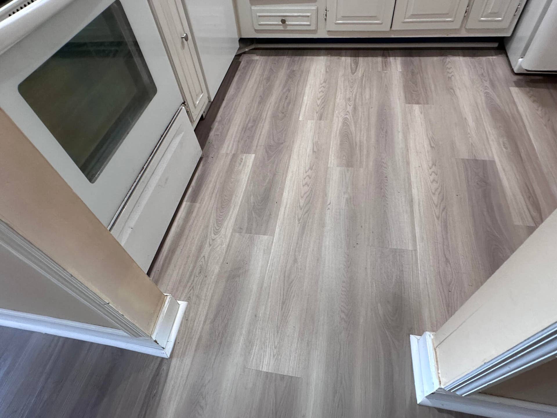 New Flooring throuhout