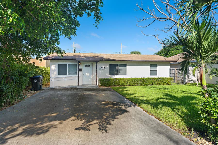 Property photo for 1615 S N Street, Lake Worth, FL
