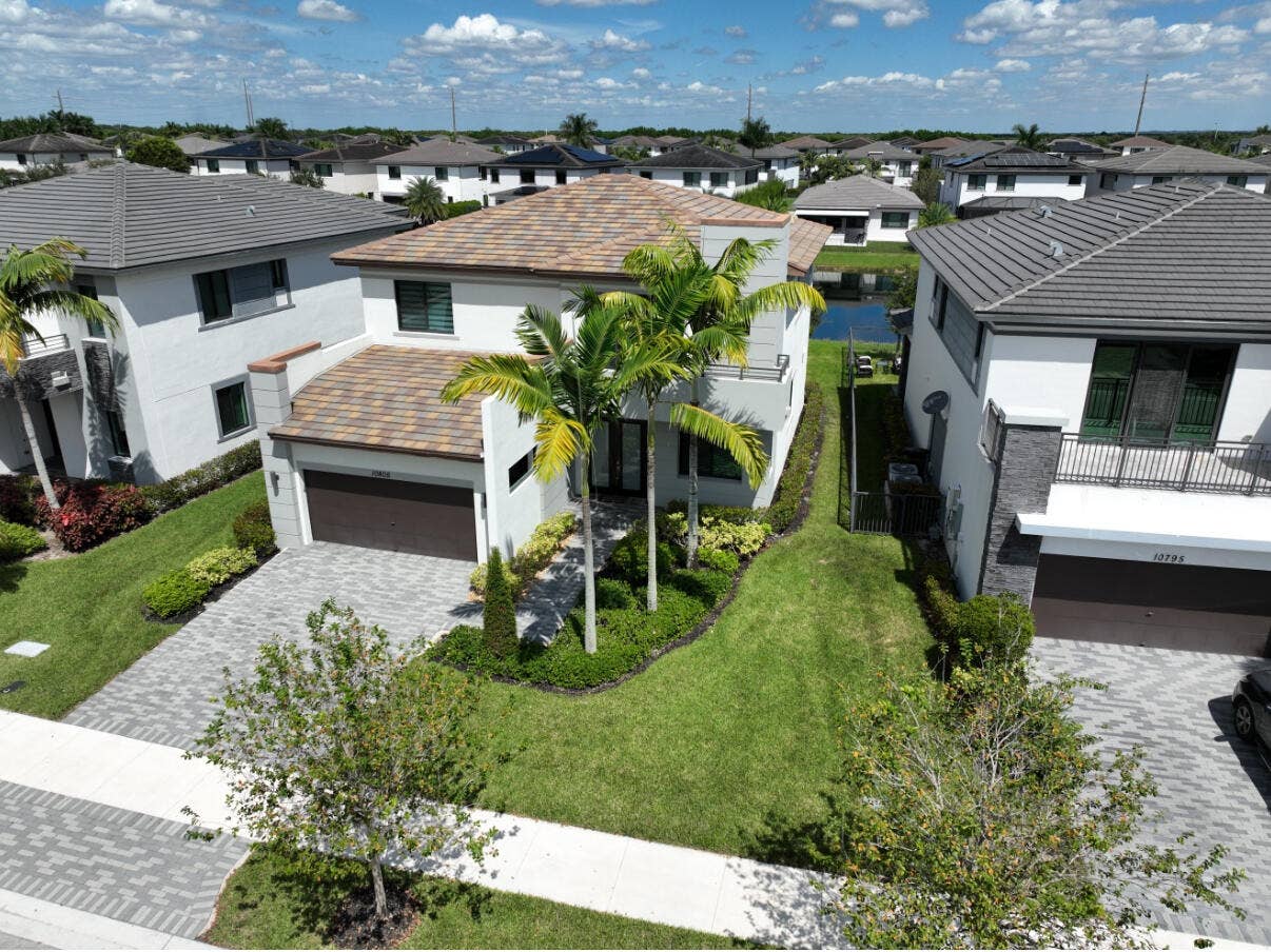 10805 PACIFICA Way, Parkland, FL 33076 IMG_4718