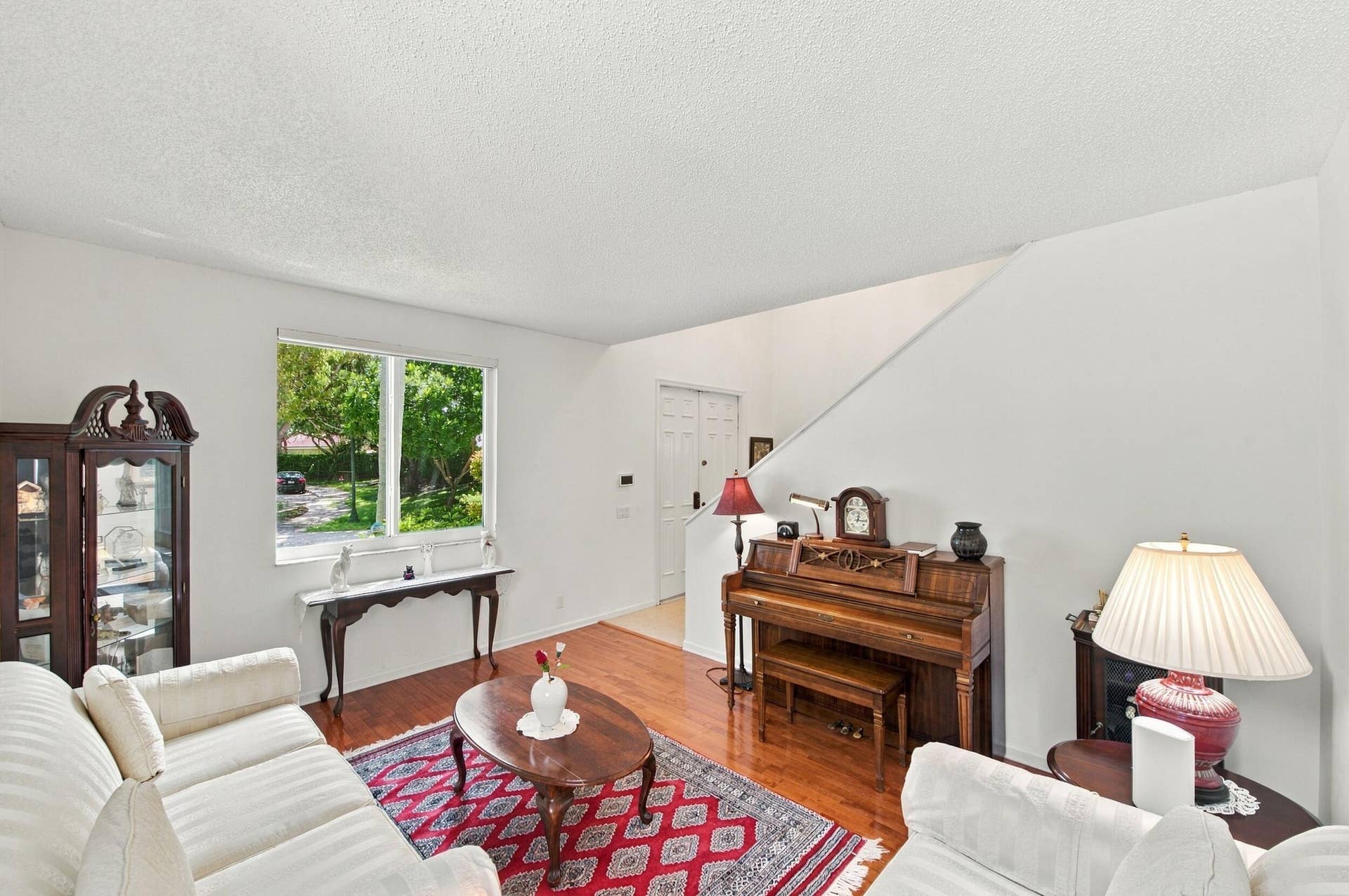 1985 Landing Way, Weston, FL 33326 Hardwood-style flooring throughout