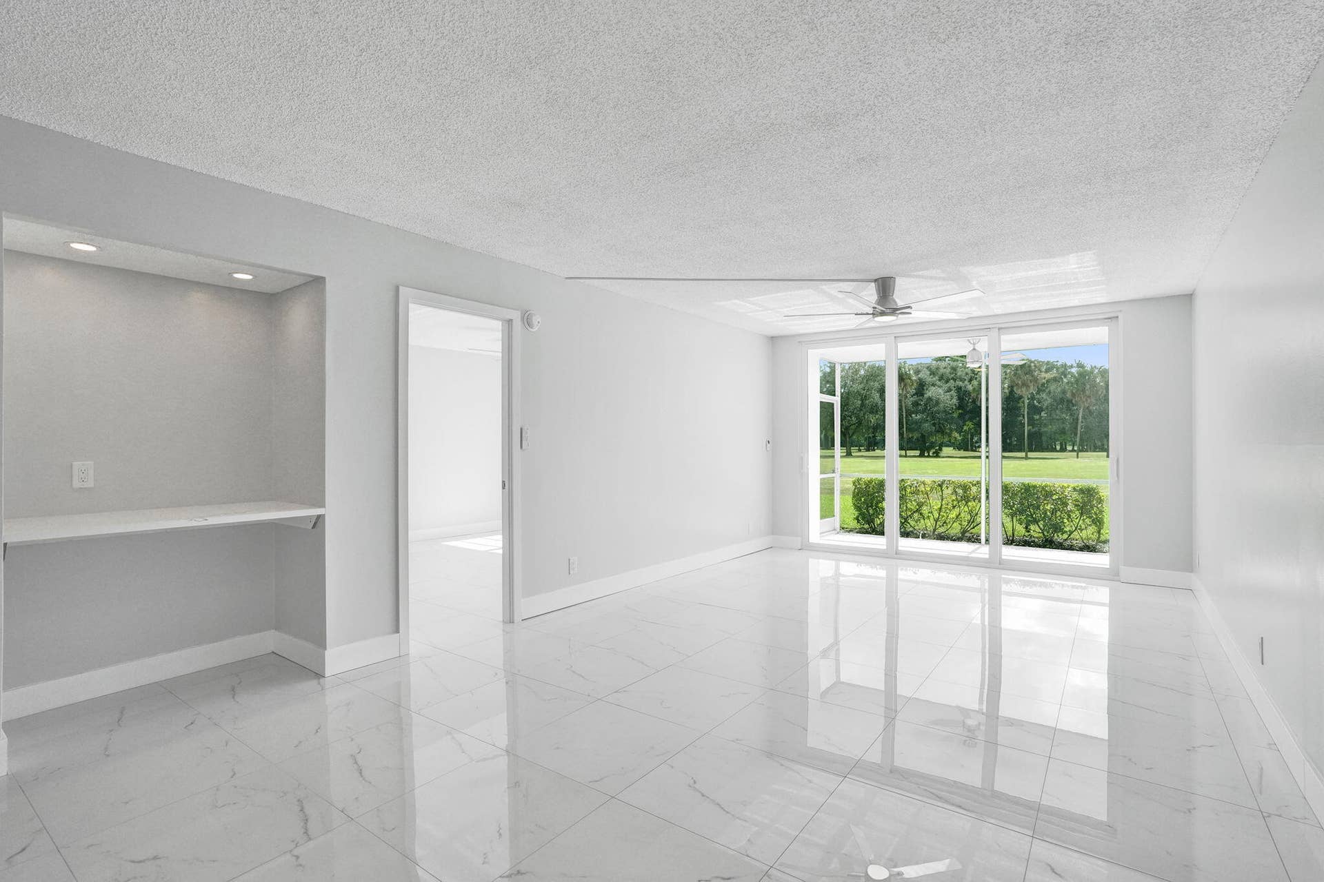 575 OAKS Lane, #104, Pompano Beach, FL 33069 20-web-or-mls-DSC06213