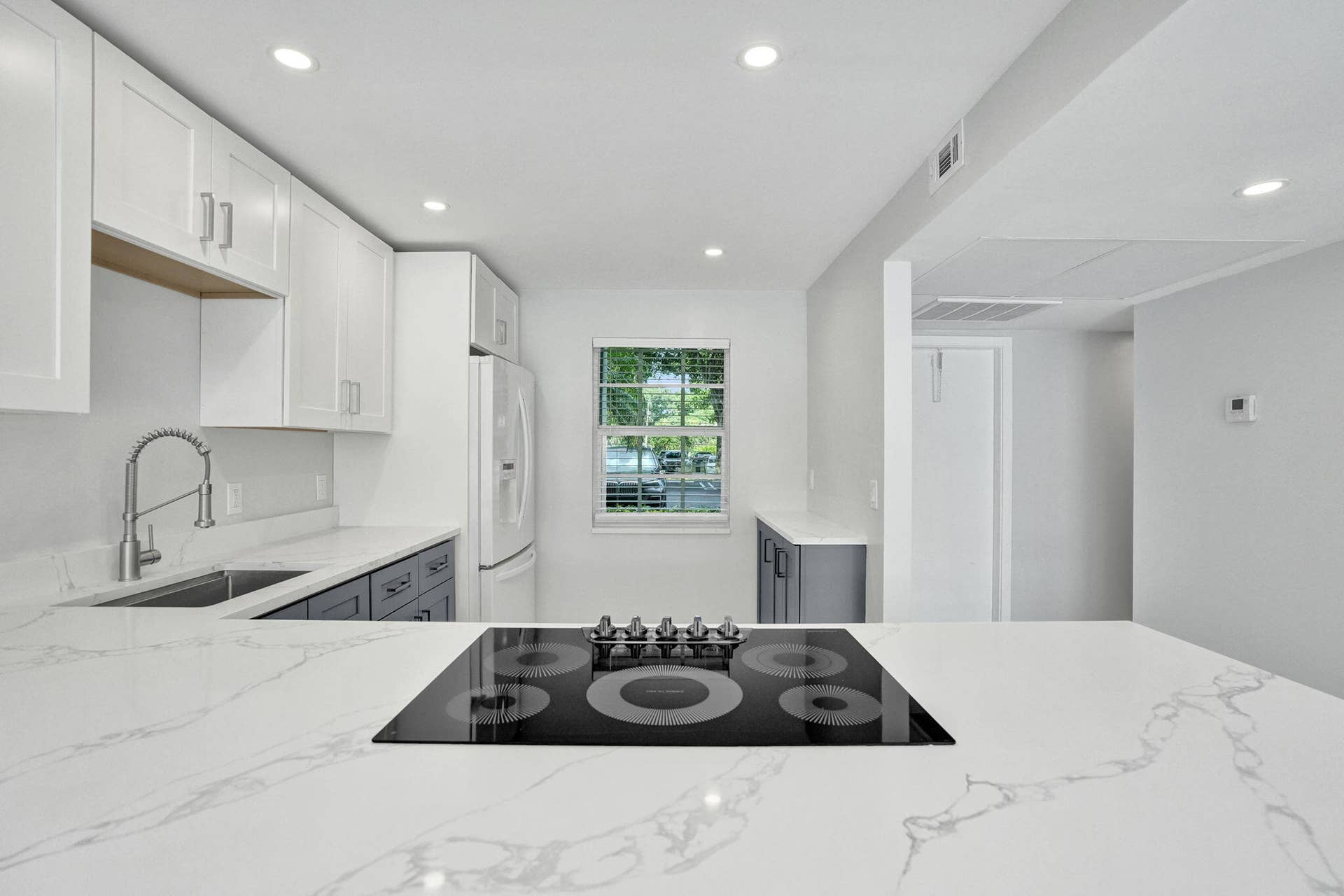 575 OAKS Lane, #104, Pompano Beach, FL 33069 19-web-or-mls-DSC06210