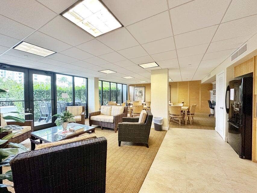 Social Room