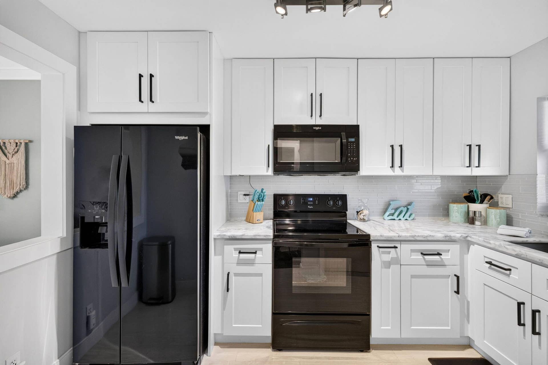 12 Kitchen