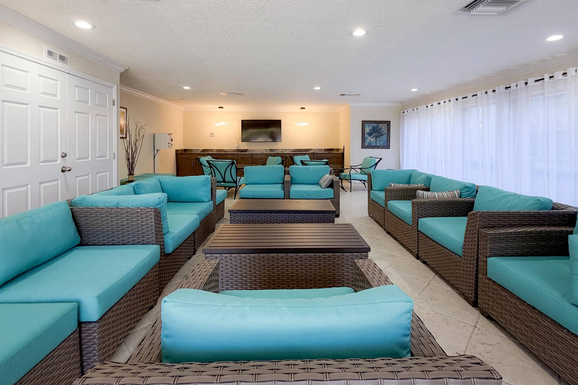 42 Clubhouse