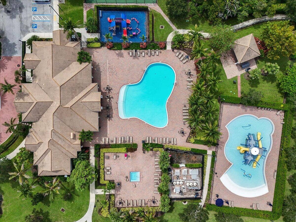 128 Umbrella Place, Jupiter, FL 33458 Aerial View of Pool and Playground