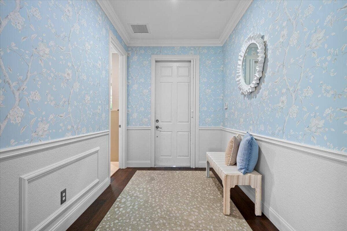 128 Umbrella Place, Jupiter, FL 33458 Gracious Foyer