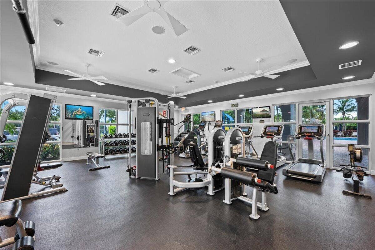 128 Umbrella Place, Jupiter, FL 33458 Fitness Center with Plenty of Space