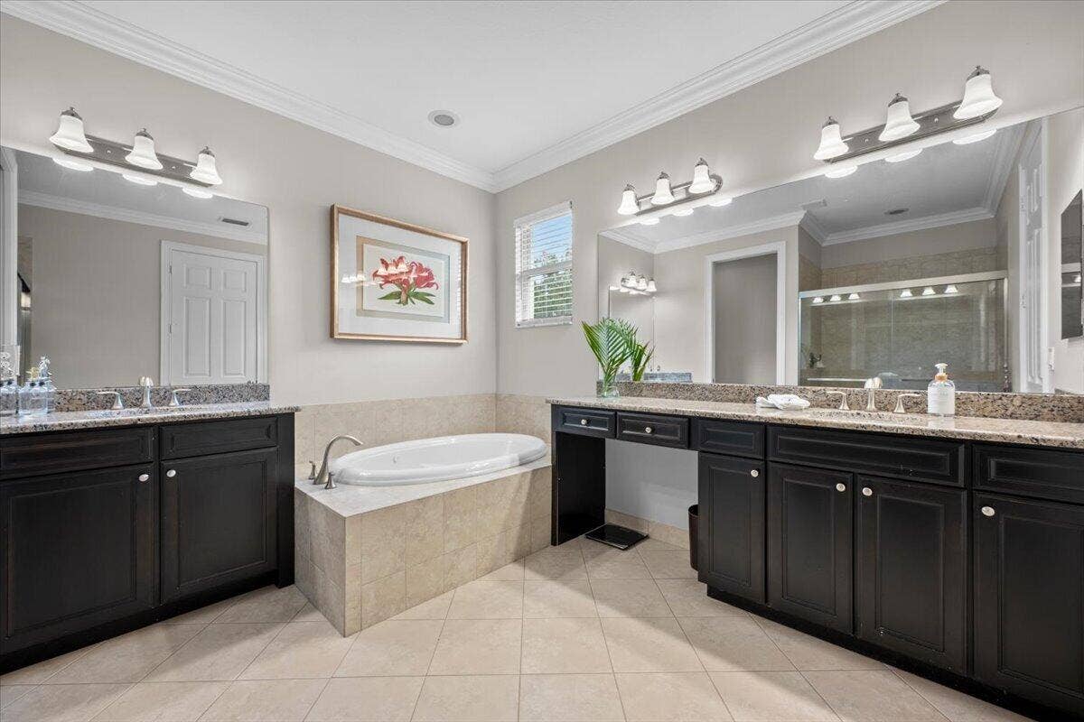 128 Umbrella Place, Jupiter, FL 33458 Primary Bathroom