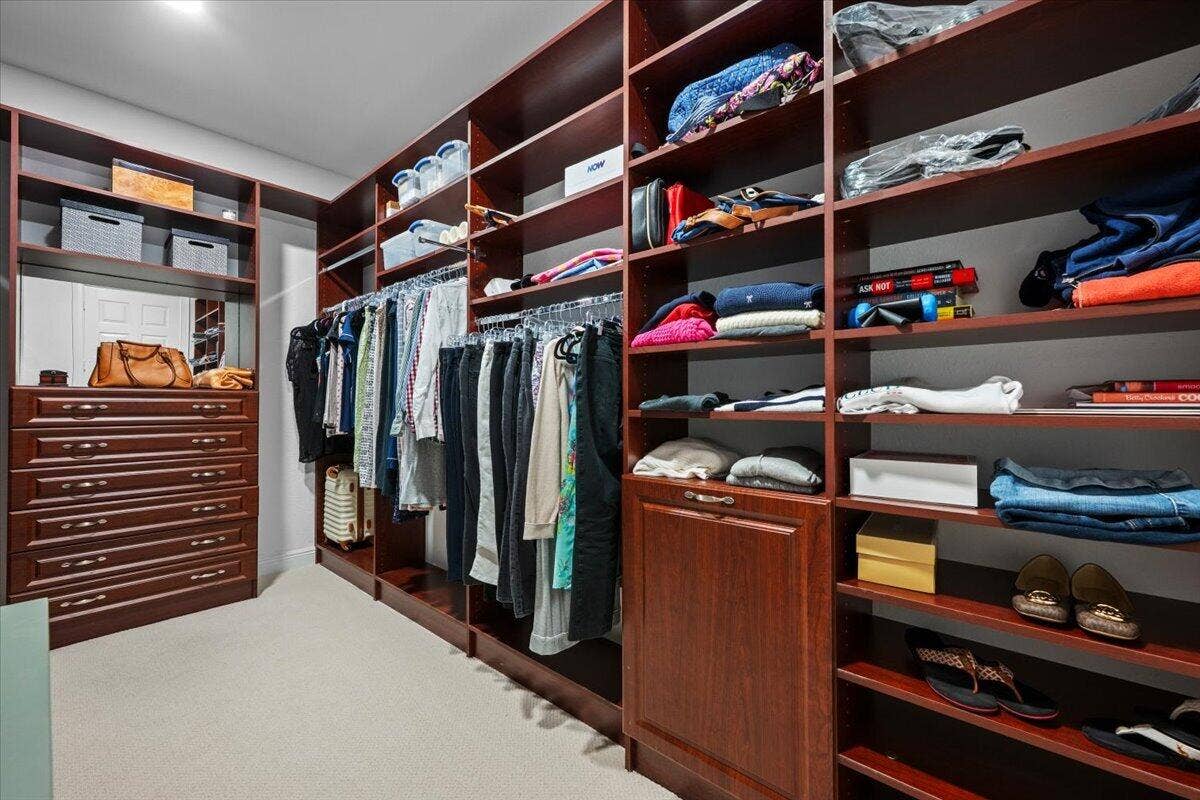 128 Umbrella Place, Jupiter, FL 33458 Organized Walk In Closet