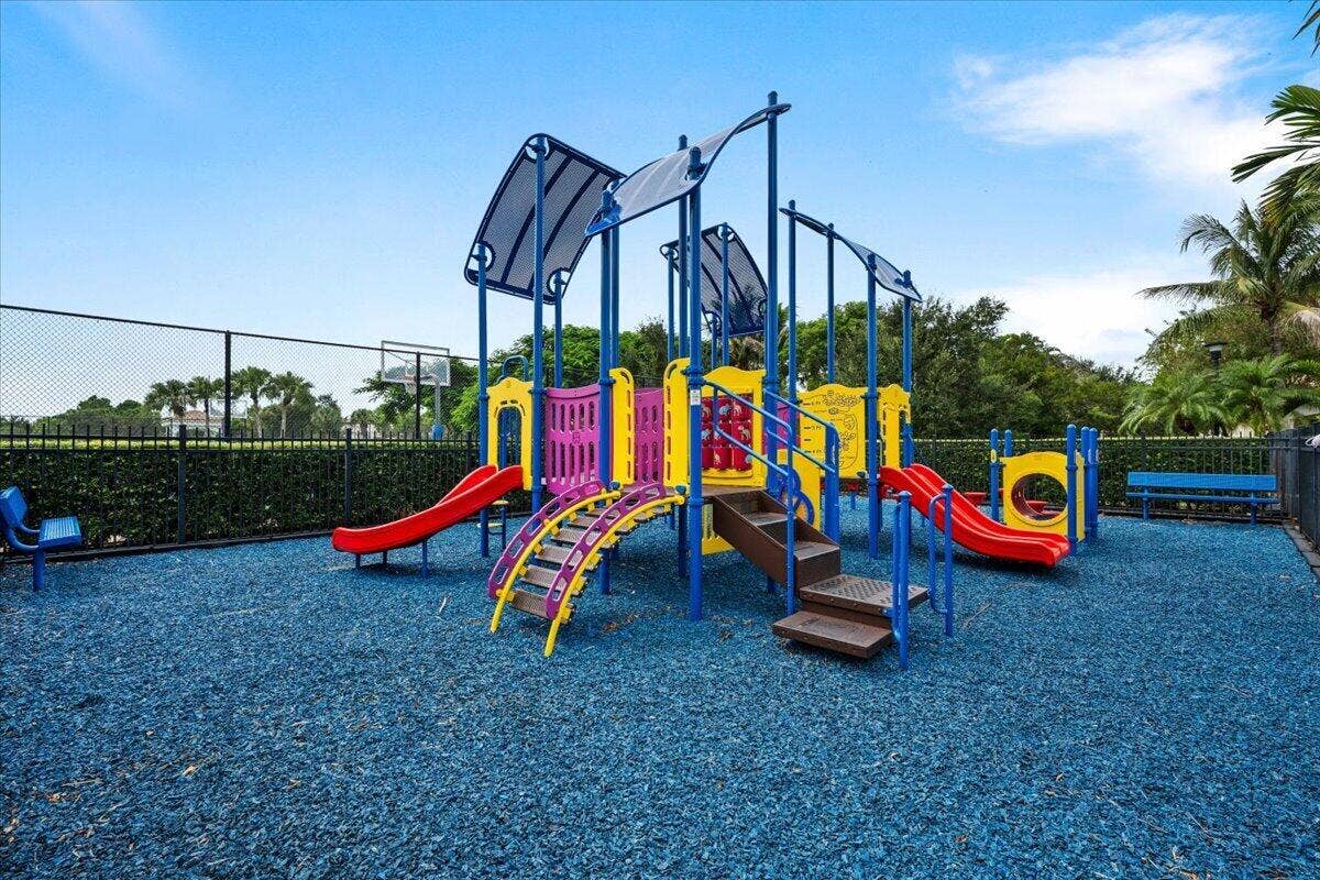 128 Umbrella Place, Jupiter, FL 33458 Community Playground