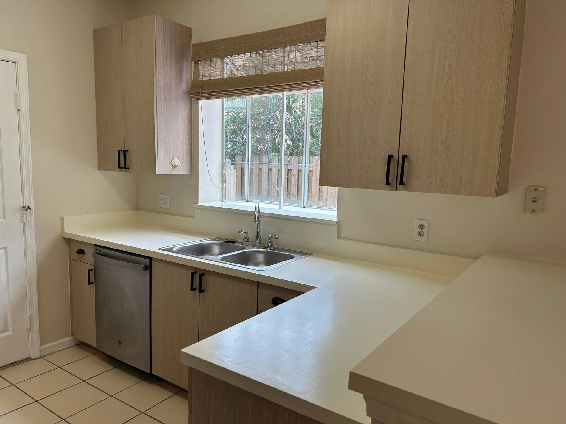 331 OAK CREST Terrace, #331, Jupiter, Jupiter, FL 33458 KITCHEN