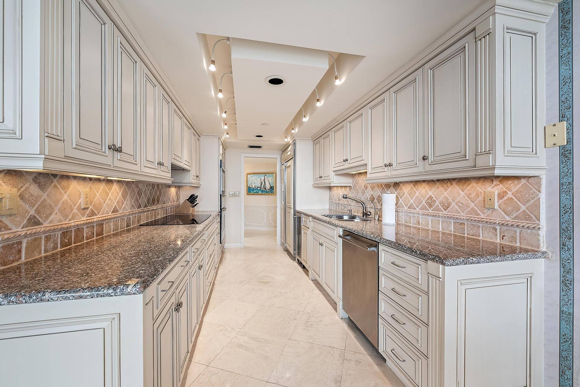 100 Lakeshore Drive, #251, North Palm Beach, FL 33408 Kitchen