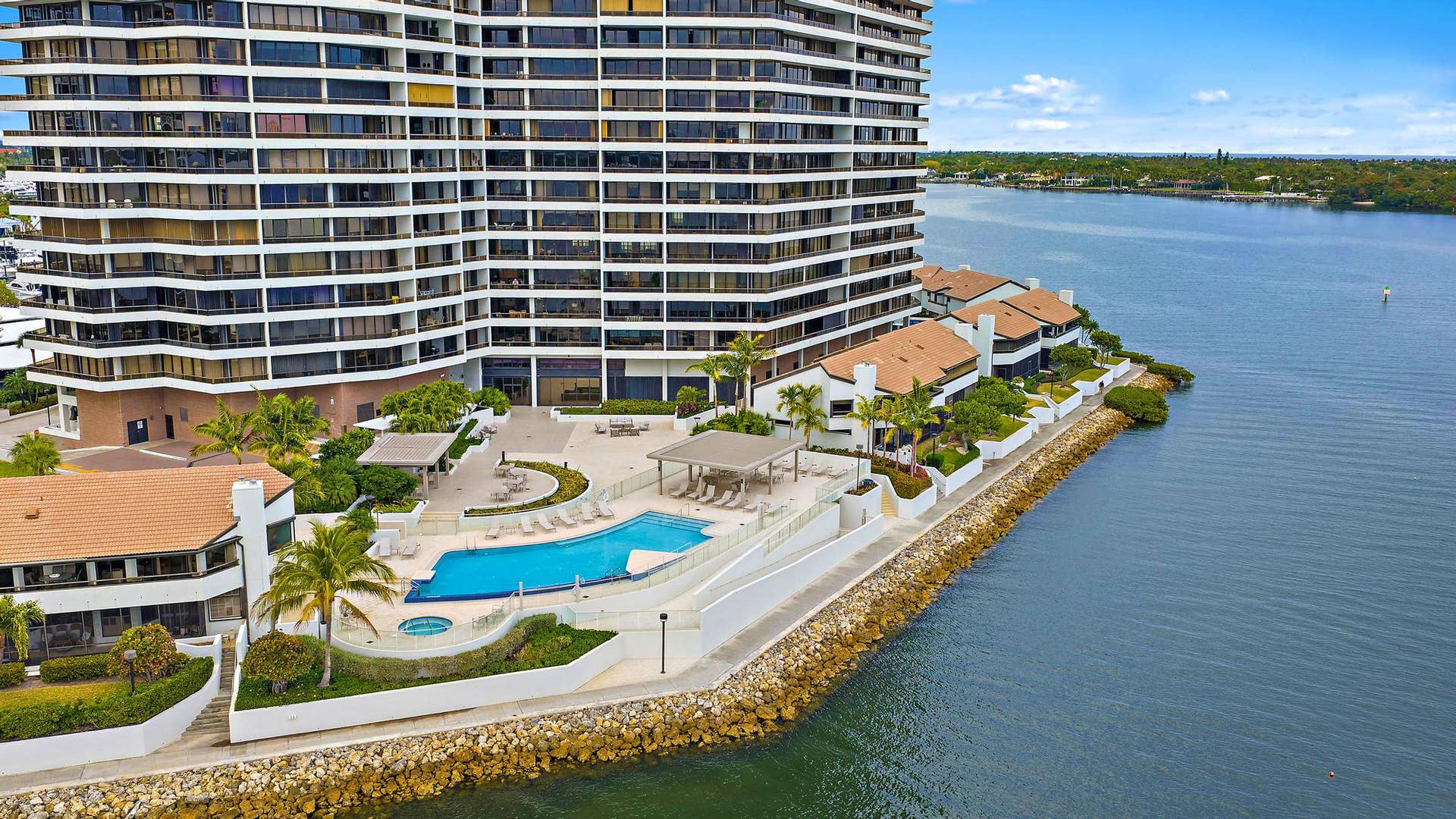 100 Lakeshore Drive, #251, North Palm Beach, FL 33408 Aerial View
