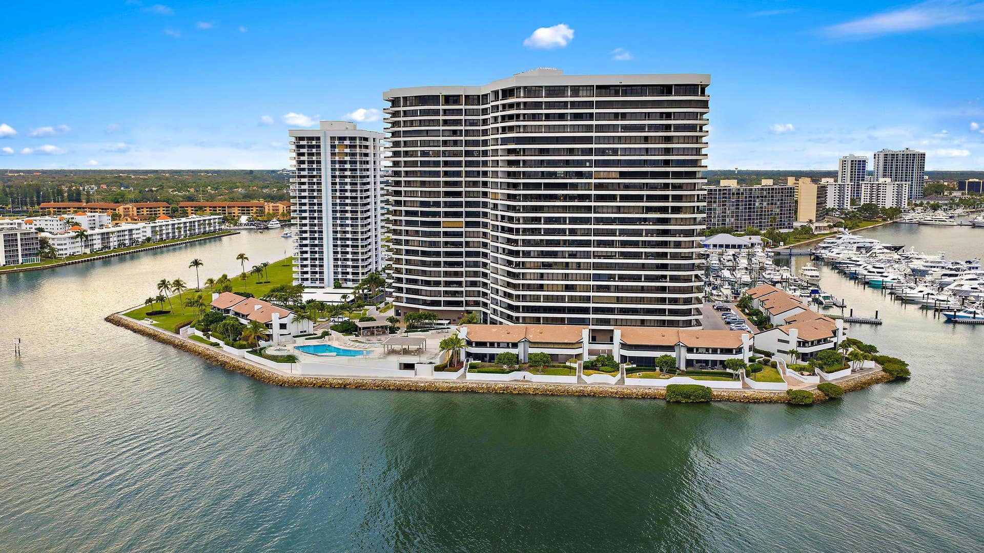 100 Lakeshore Drive, #251, North Palm Beach, FL 33408 Aerial View