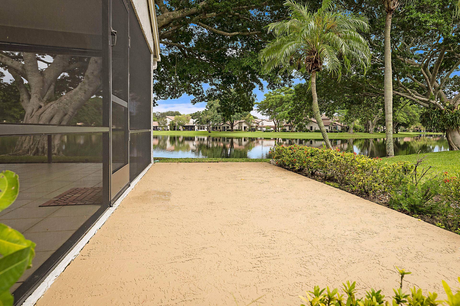 702 DEER CREEK NORTH SHORE Drive, Deerfield Beach, FL 33442 18' x'8'