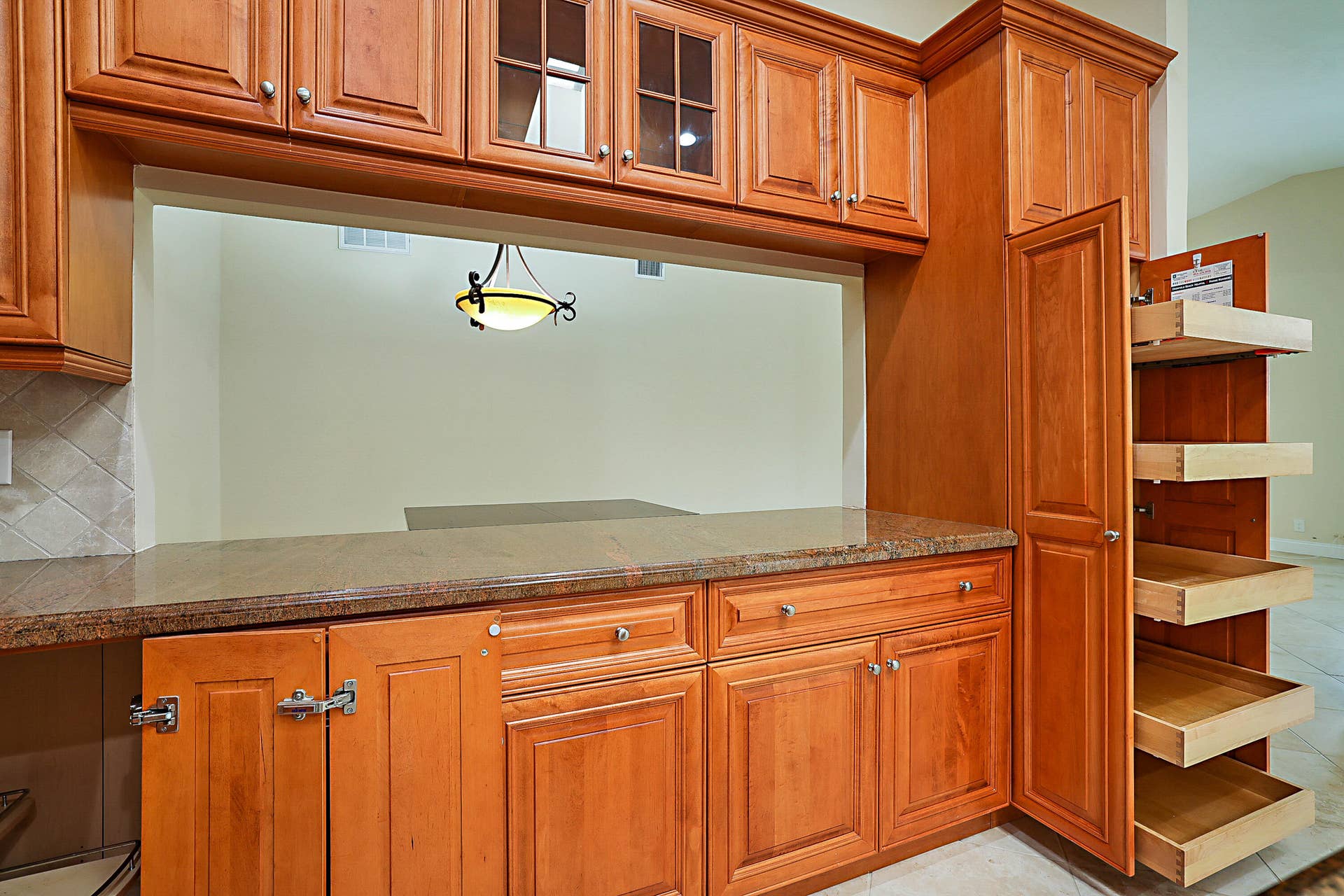 702 DEER CREEK NORTH SHORE Drive, Deerfield Beach, FL 33442 PassThru & Pantry