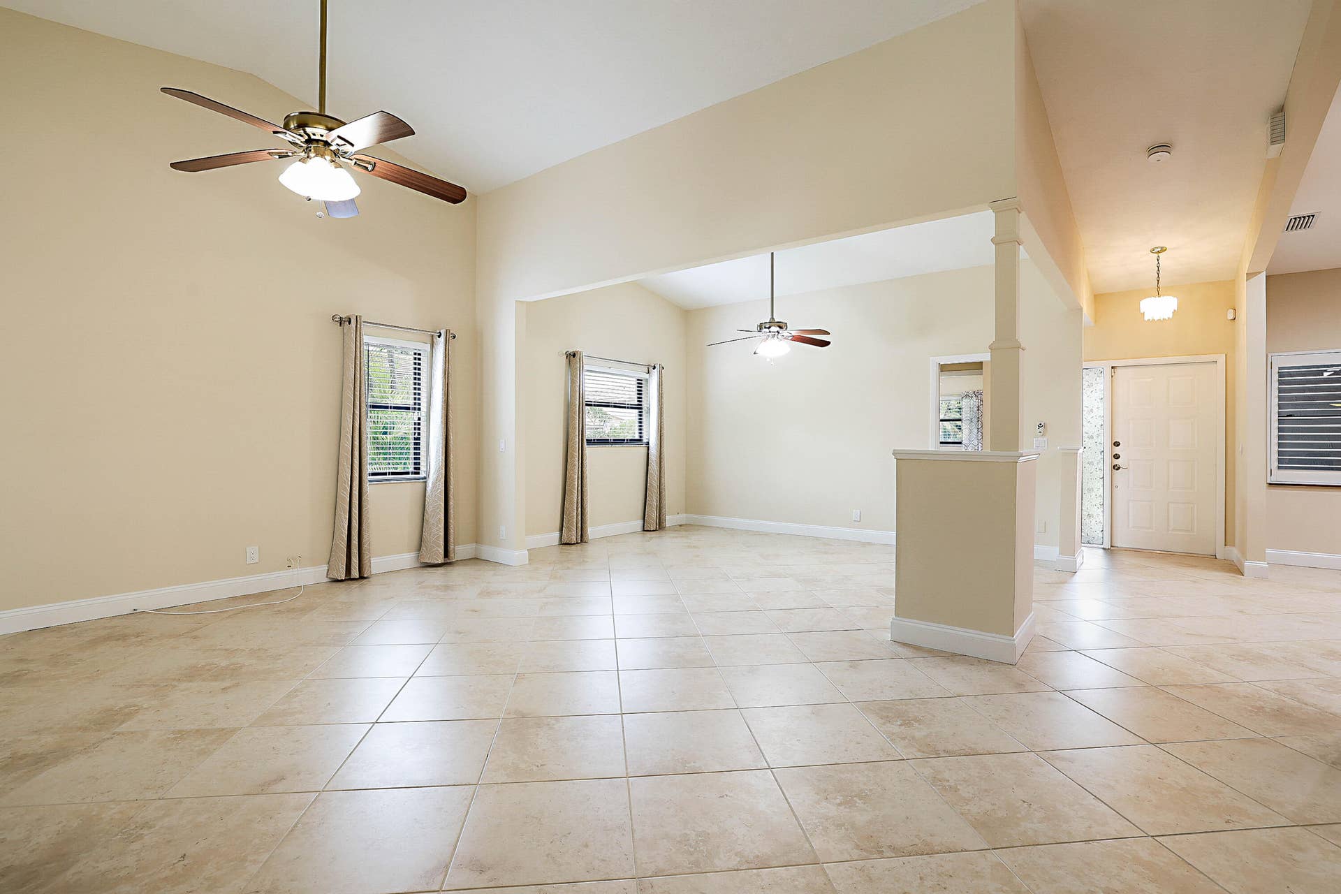 702 DEER CREEK NORTH SHORE Drive, Deerfield Beach, FL 33442 Foyer/Great Room