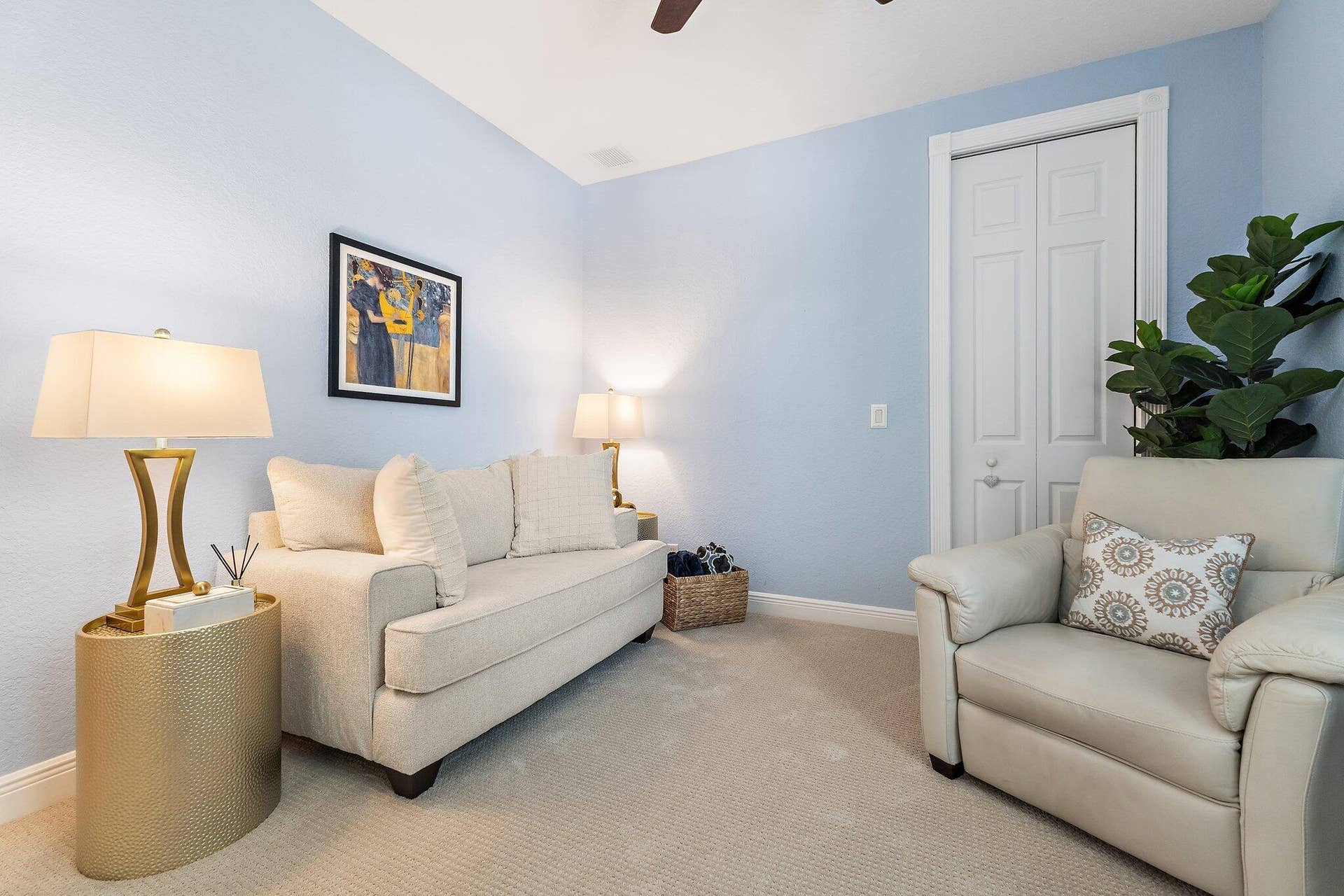 Guest Room 1