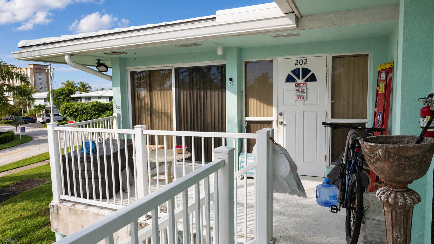 810 SE 22 Ave, #202 Open Patio 2