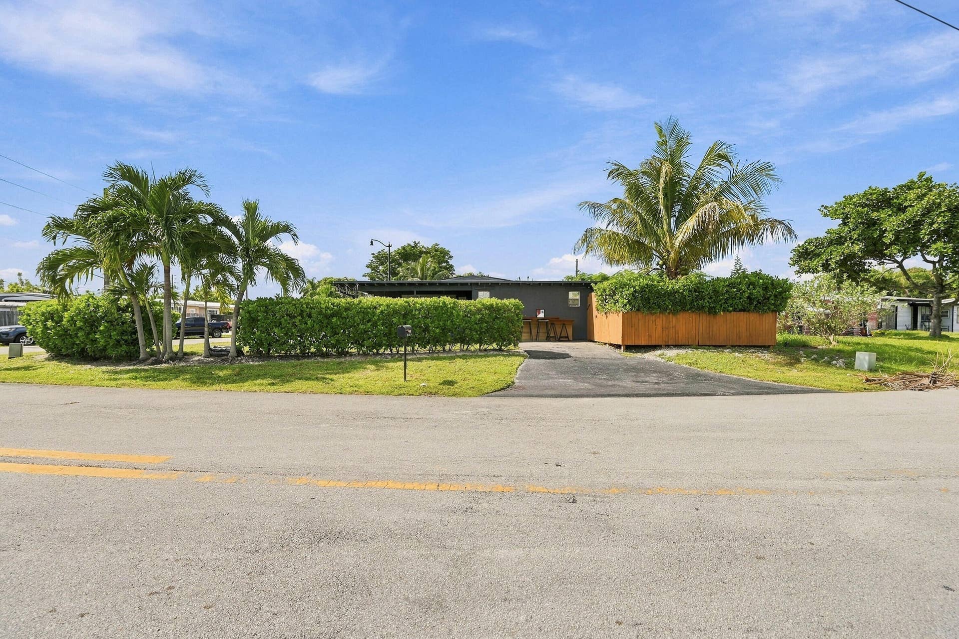 2775 NE 16TH Avenue, Pompano Beach, FL 33064 04_stl_7750