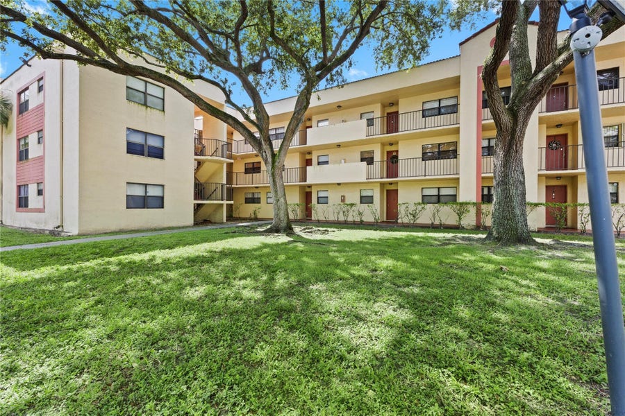 Property photo for 3199 FOXCROFT Road, #304, Miramar, FL