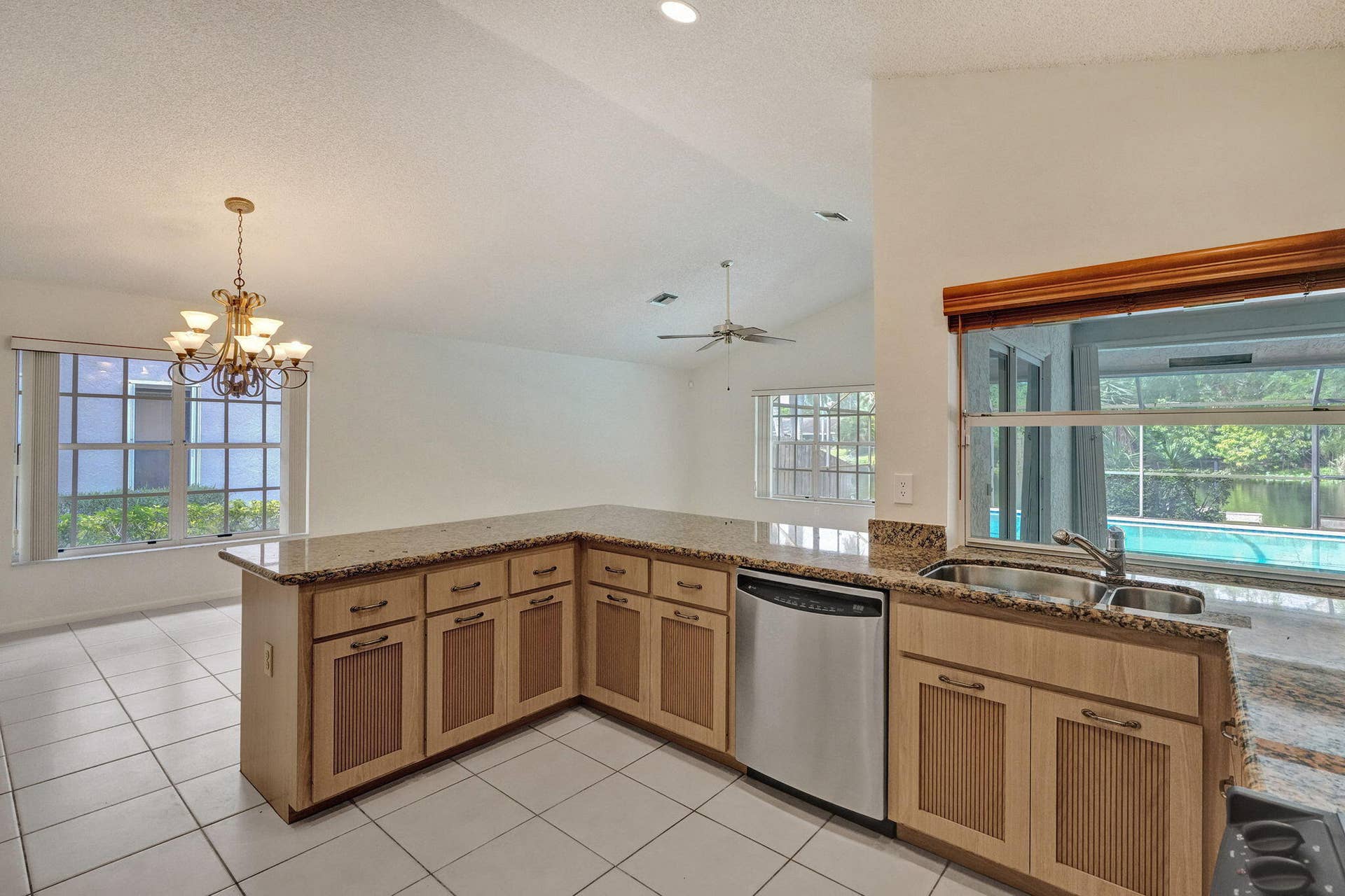 9821 SW 3RD Court, Plantation, Plantation, FL 33324 34-web-or-mls-DSC07699