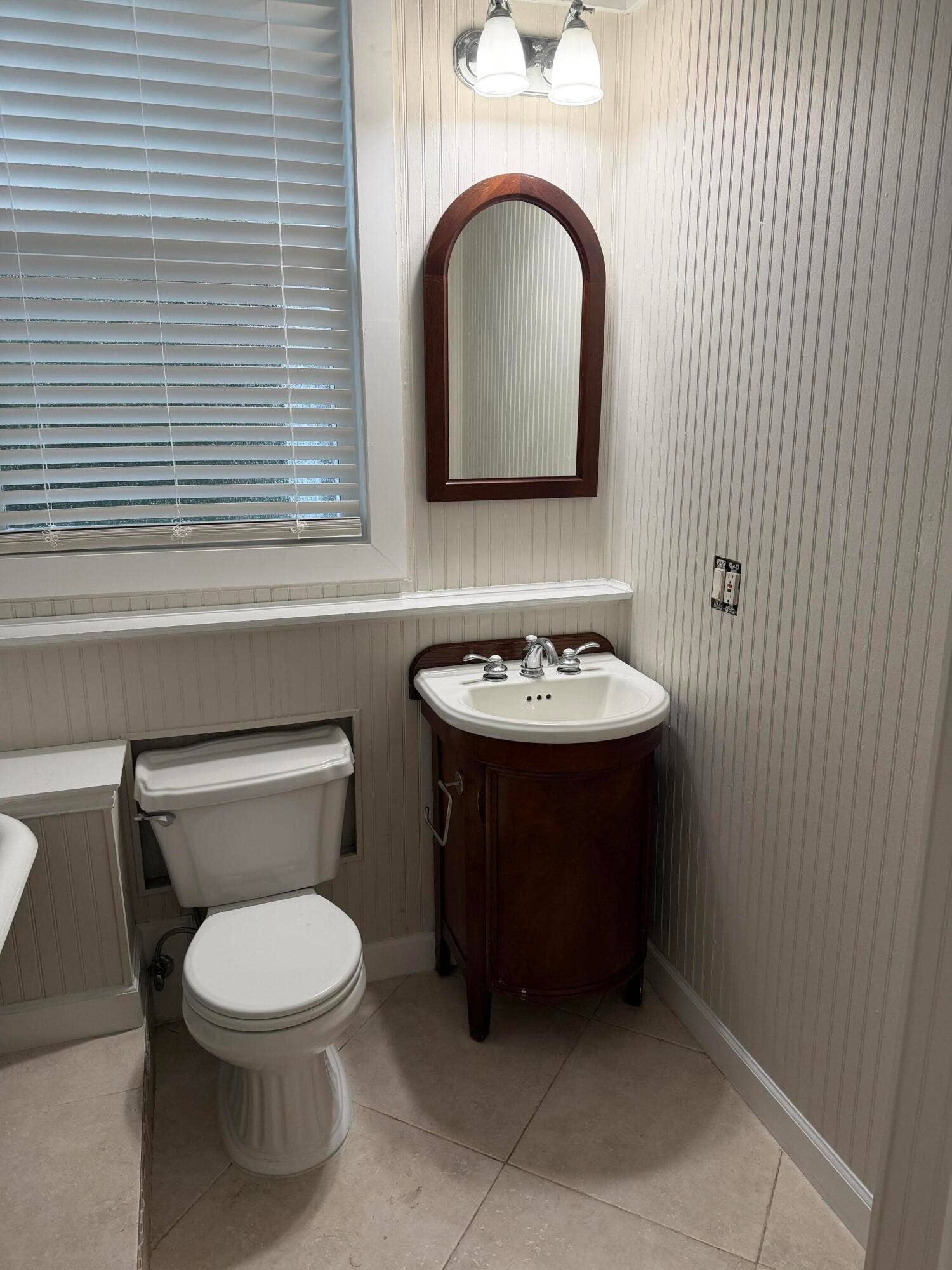 176 E 24TH Street, Riviera Beach, Riviera Beach, FL 33404 IMG_2190
