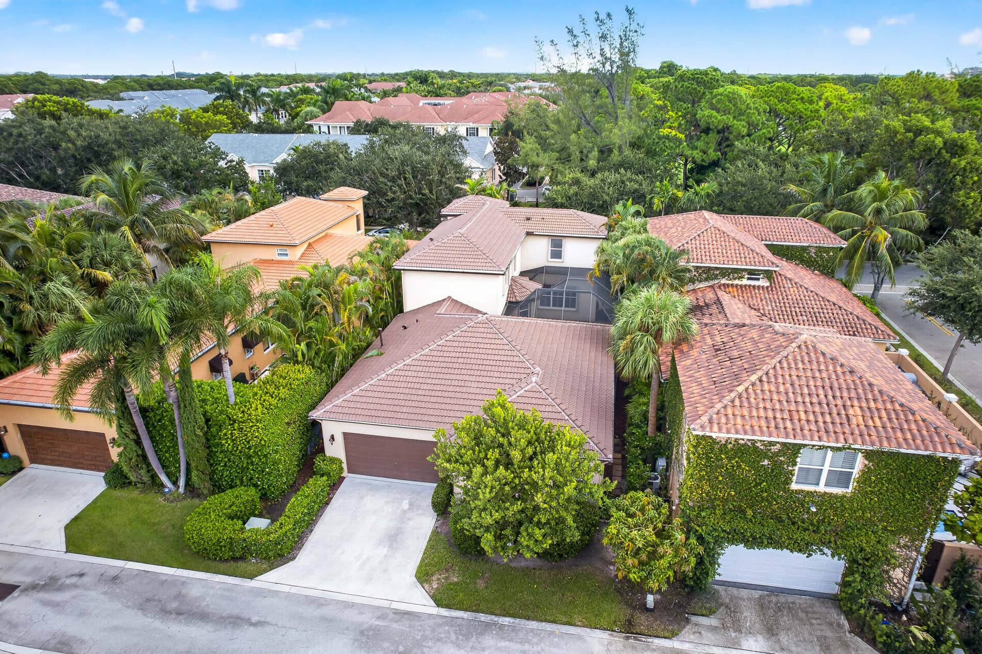 122 SANTIAGO Drive, Jupiter, FL 33458 Aerial Back View