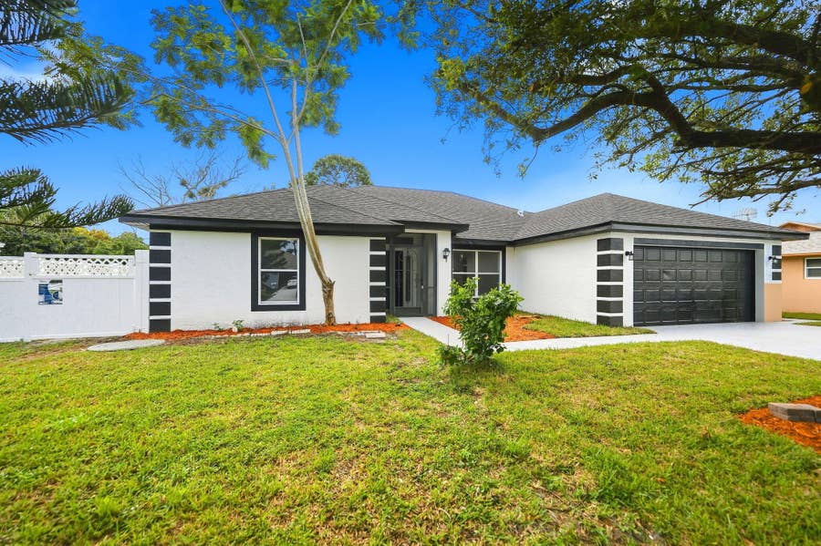 Property photo for 942 SW JOHN MACCORMACK Terrace, Port St Lucie, FL
