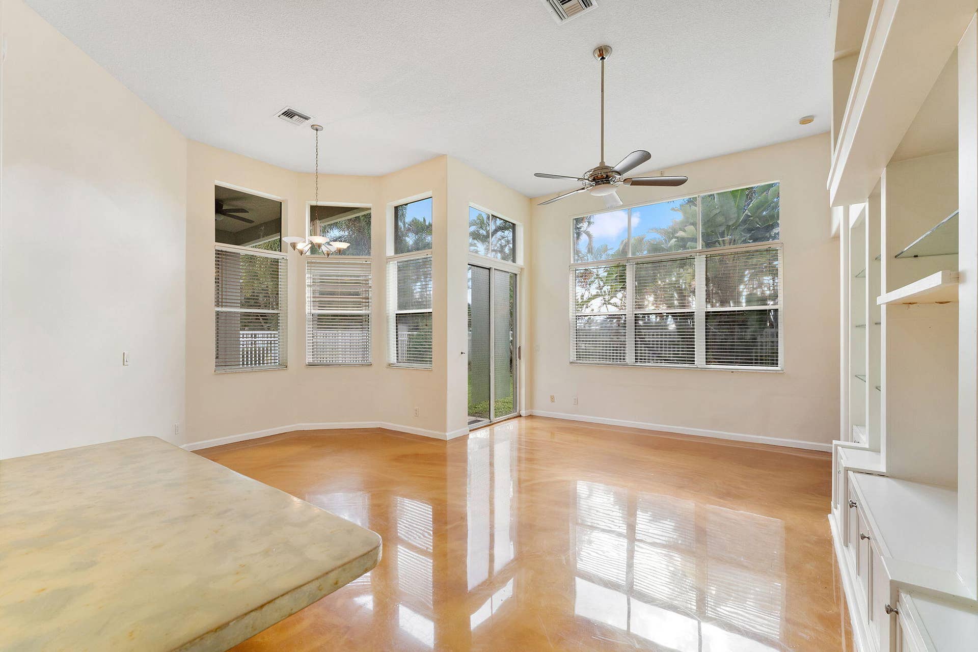6929 Finamore Circle, Lake Worth, FL 33467 Family Room