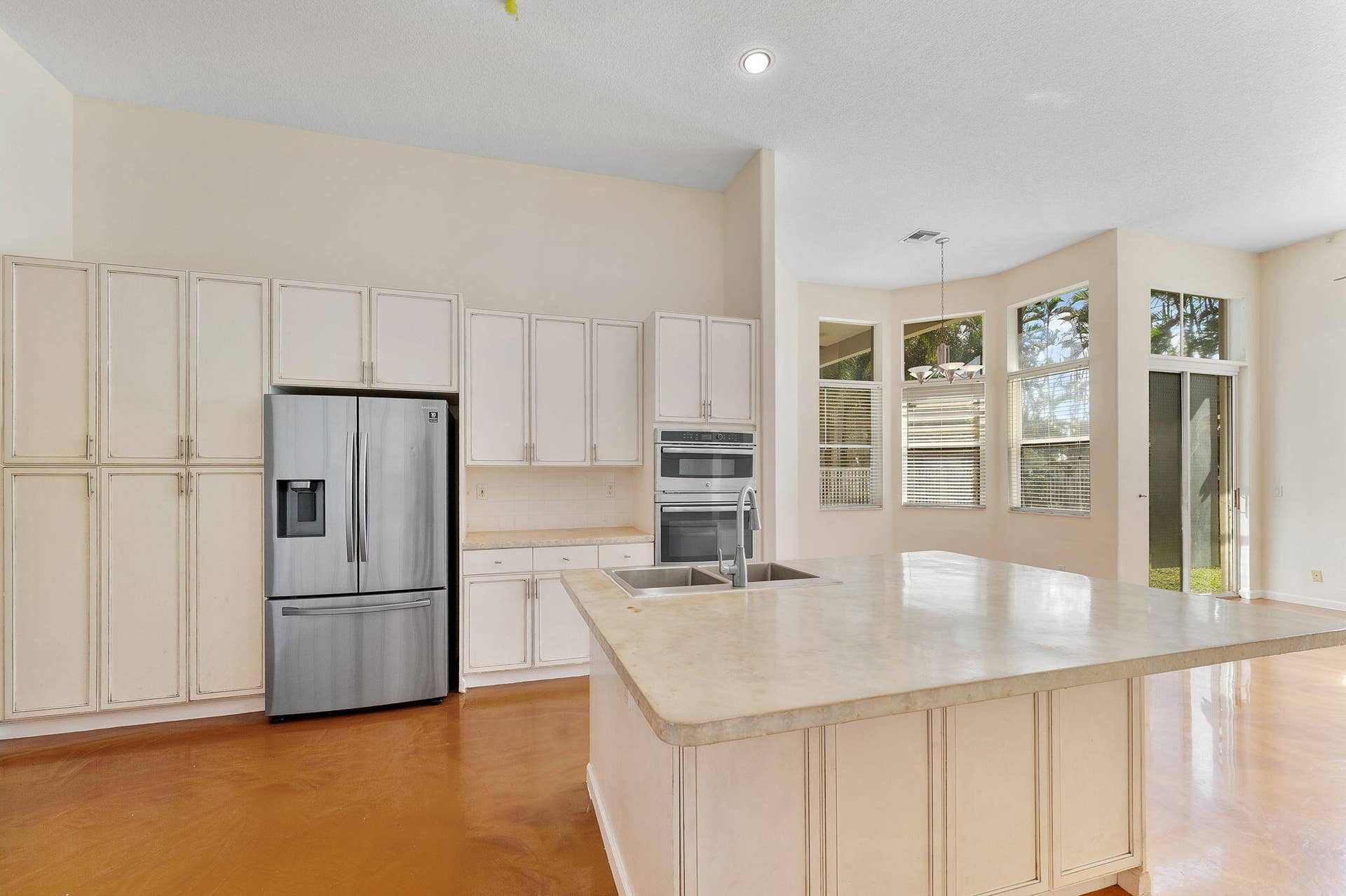 6929 Finamore Circle, Lake Worth, FL 33467 Kitchen